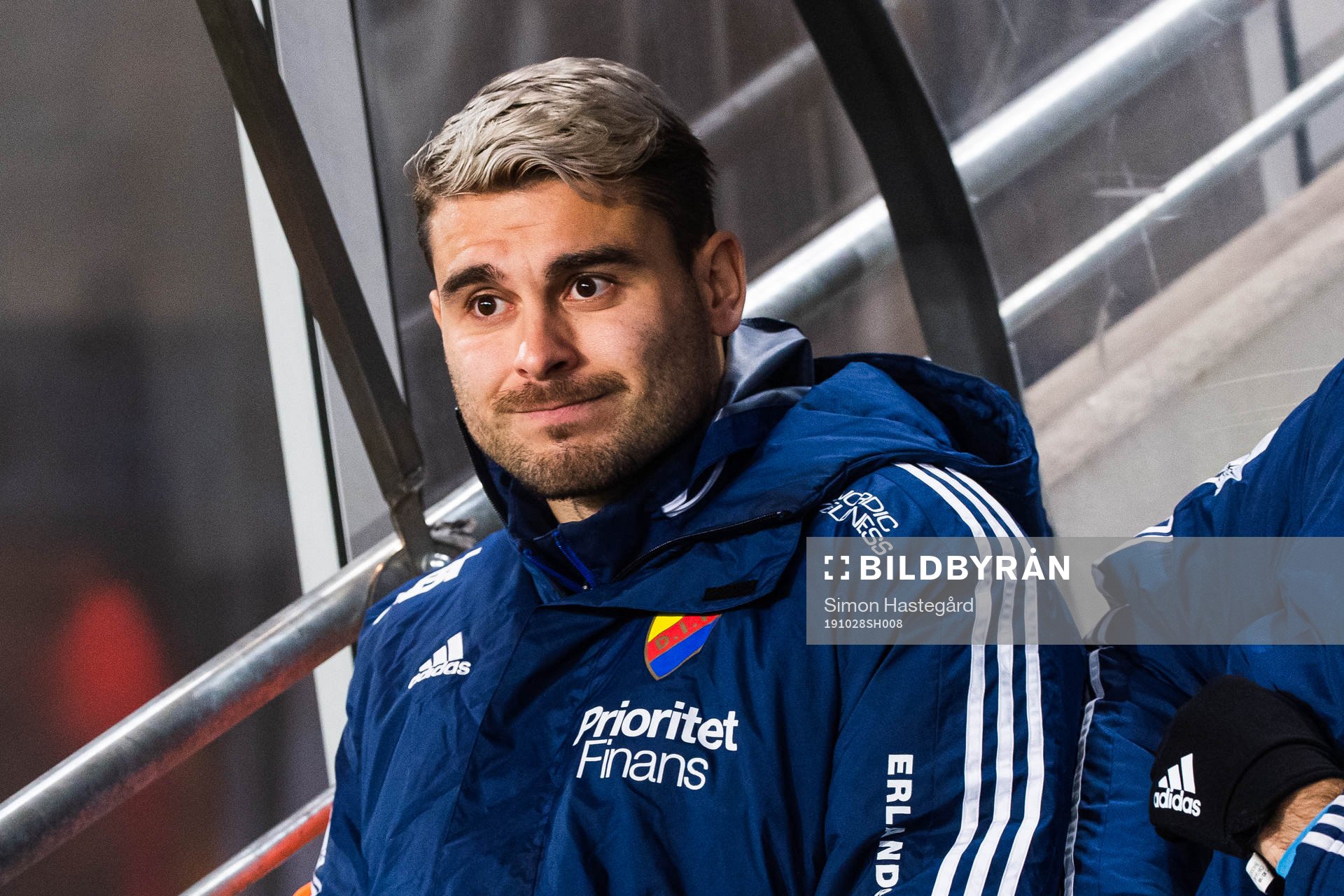 Djurgårdens Astrit Ajdarevic på bänken
