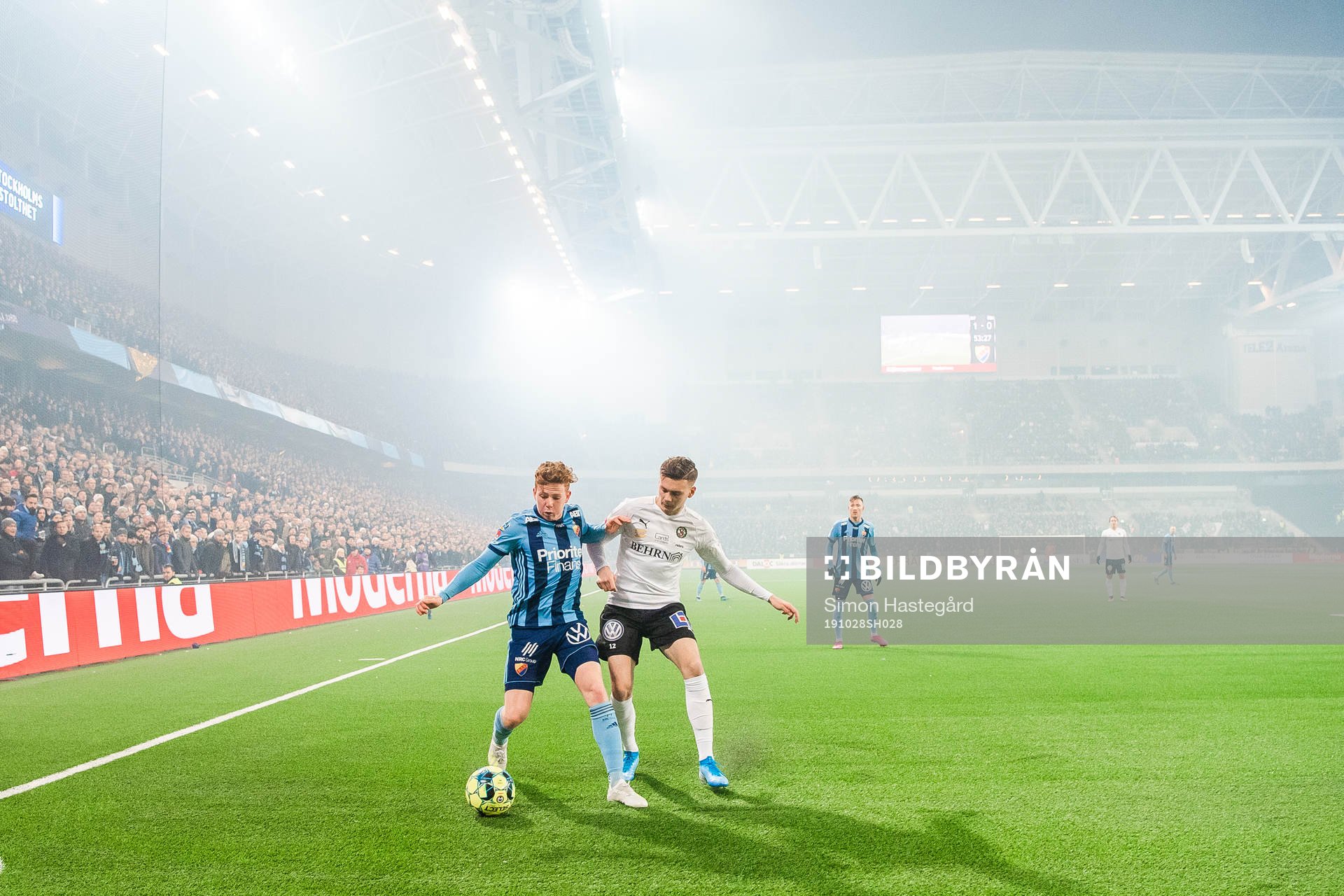 Djurgårdens Aslak Witry och Örebros Jake Larsson