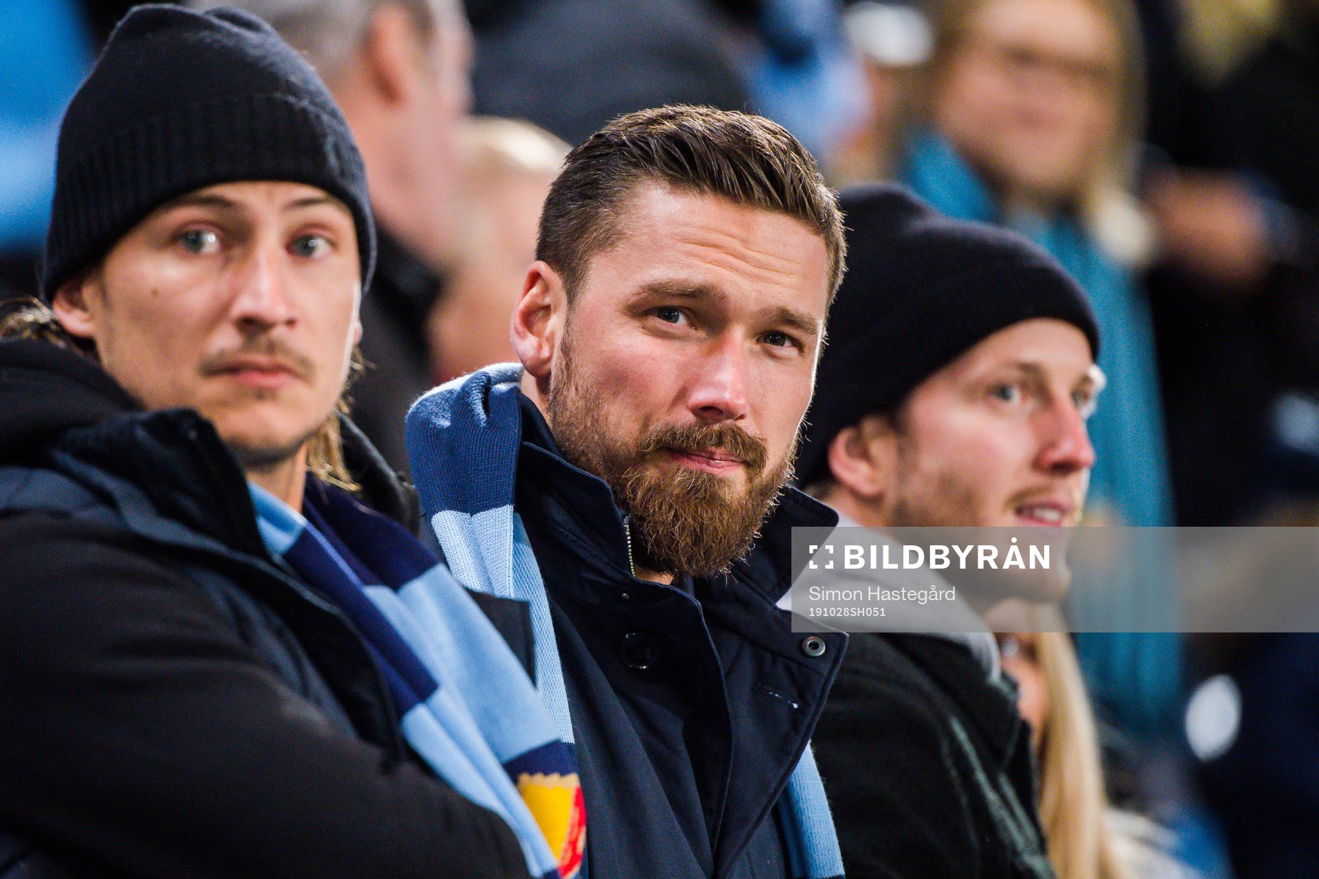 Djurgården Hockeys tidigare spelare Mikael Ahlén på spelare under fotbollsmatchen i Allsvenskan mellan Djurgården och Örebro den 28 oktober 2019 i Stockholm.