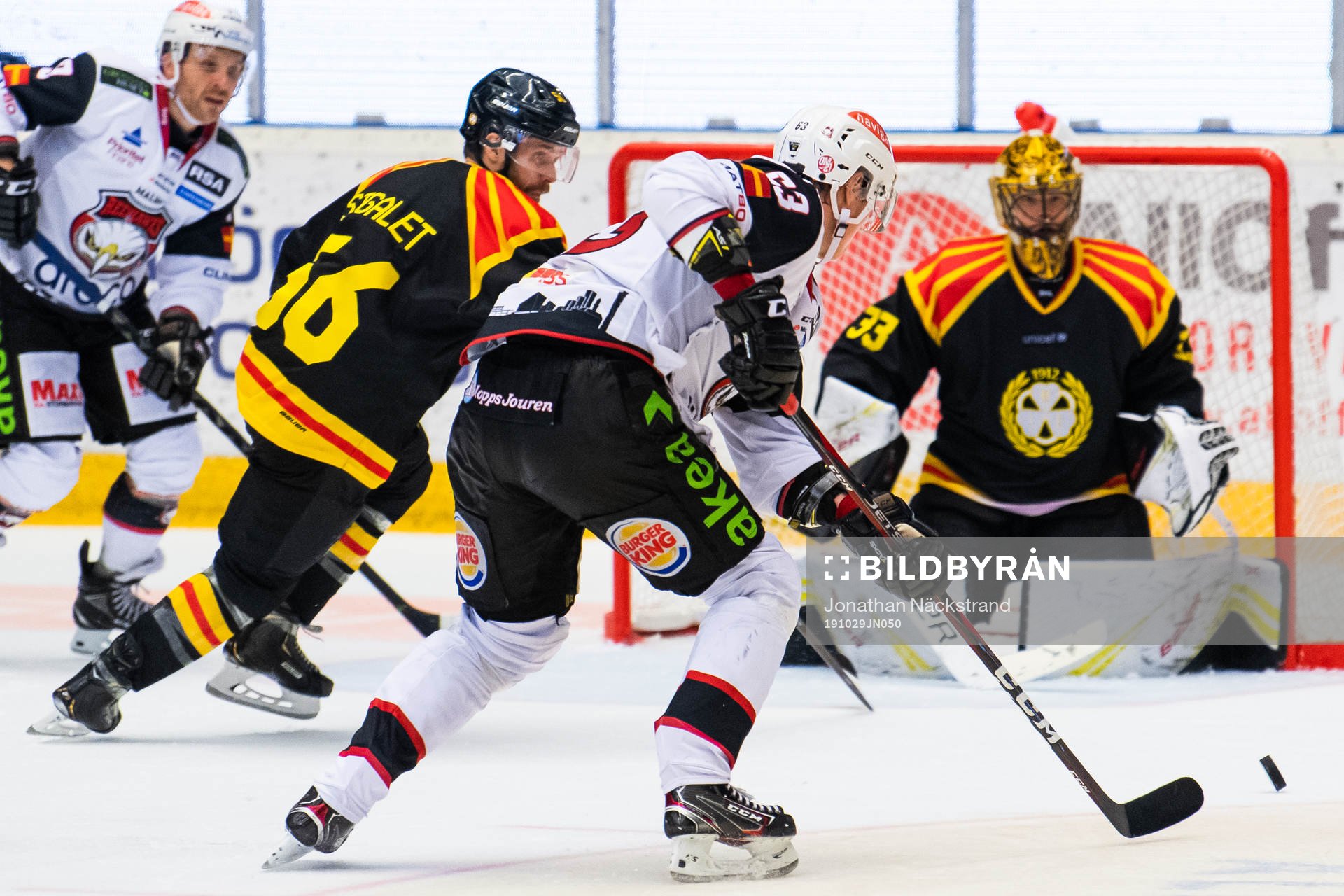 Malmö Redhawks Fredrik Händemark gör 2-5 på Brynäs