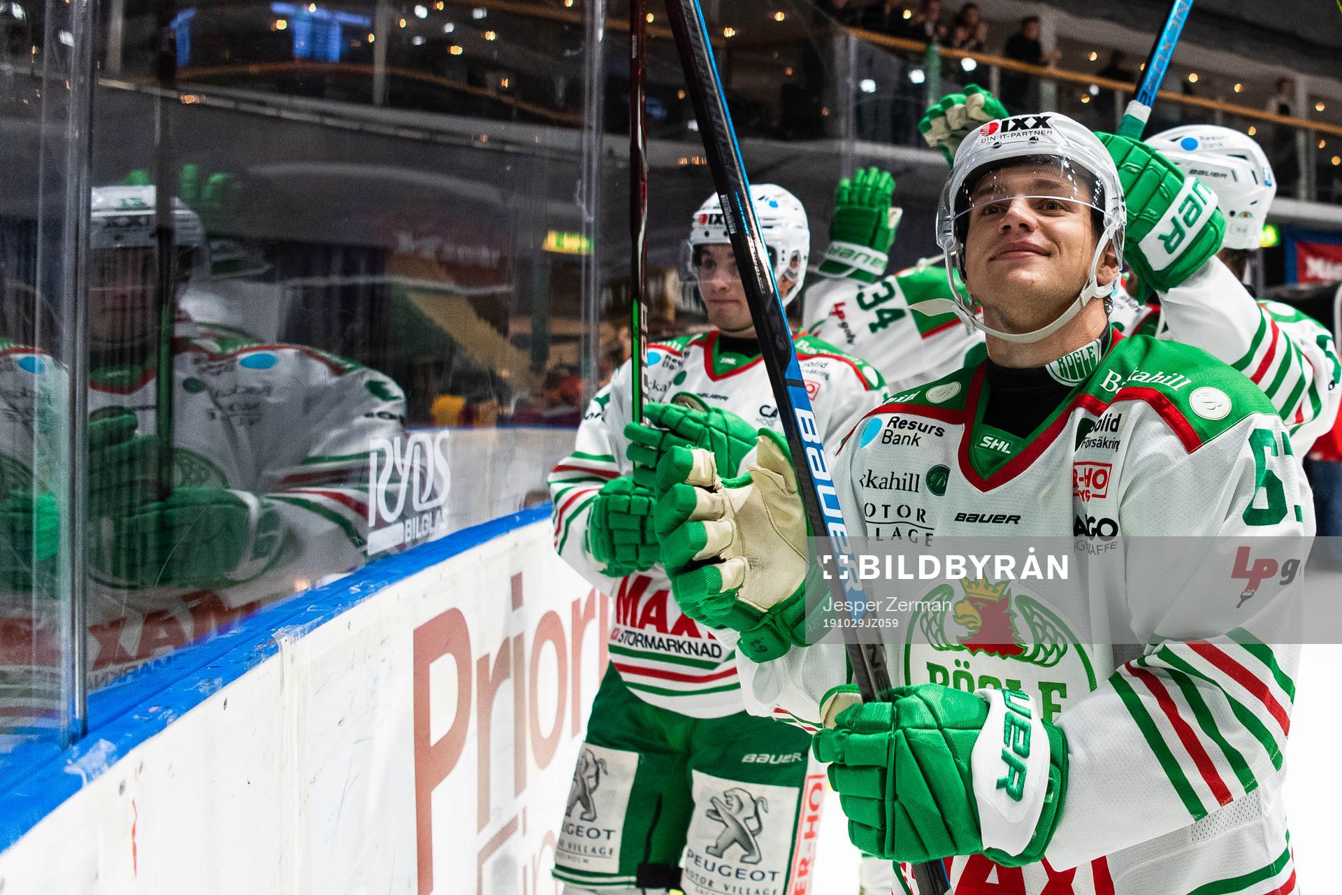 Rögles Leon Bristedt jublar