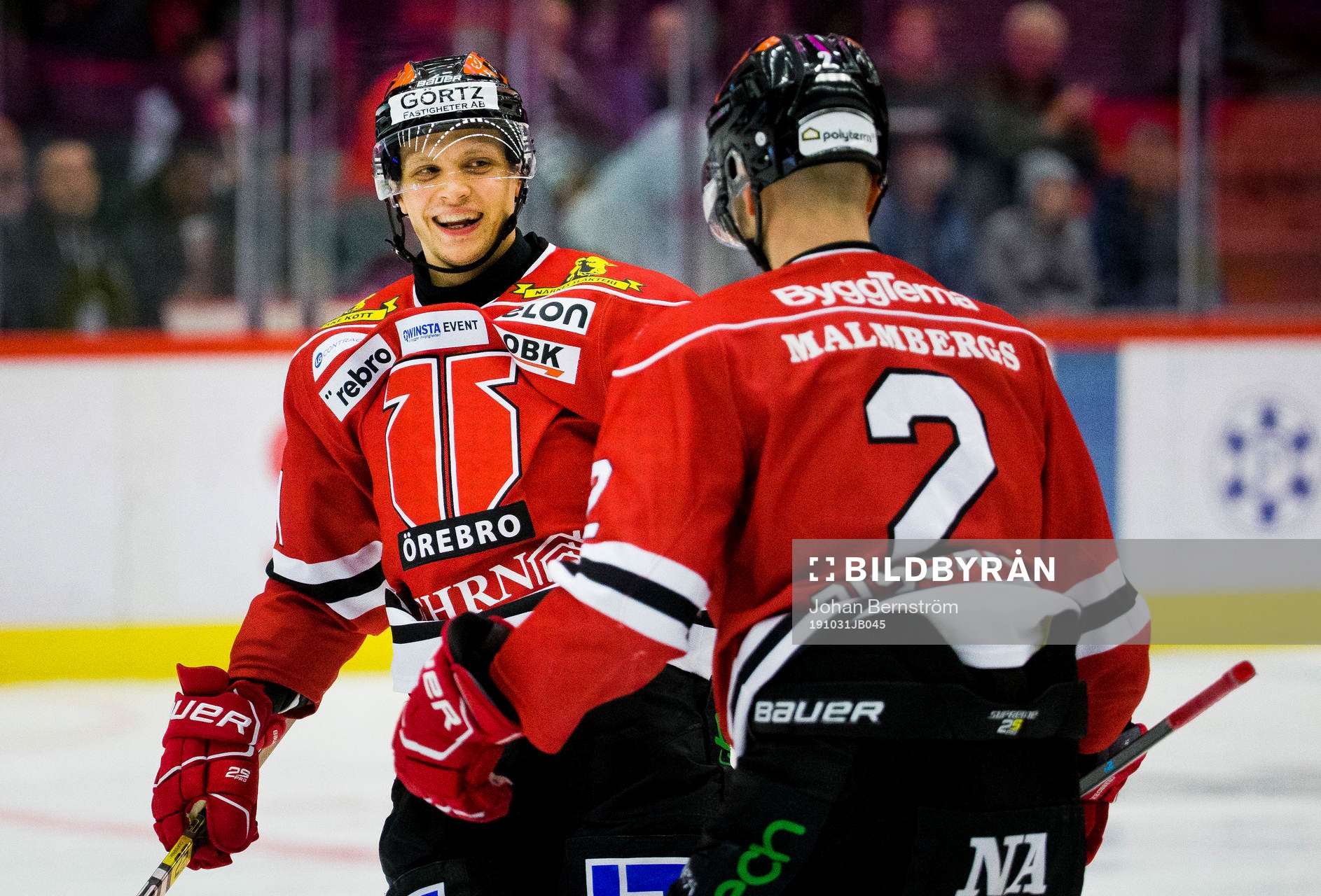 Örebros Kristian Näkyvä jublar vid 2-0 med Rasmus