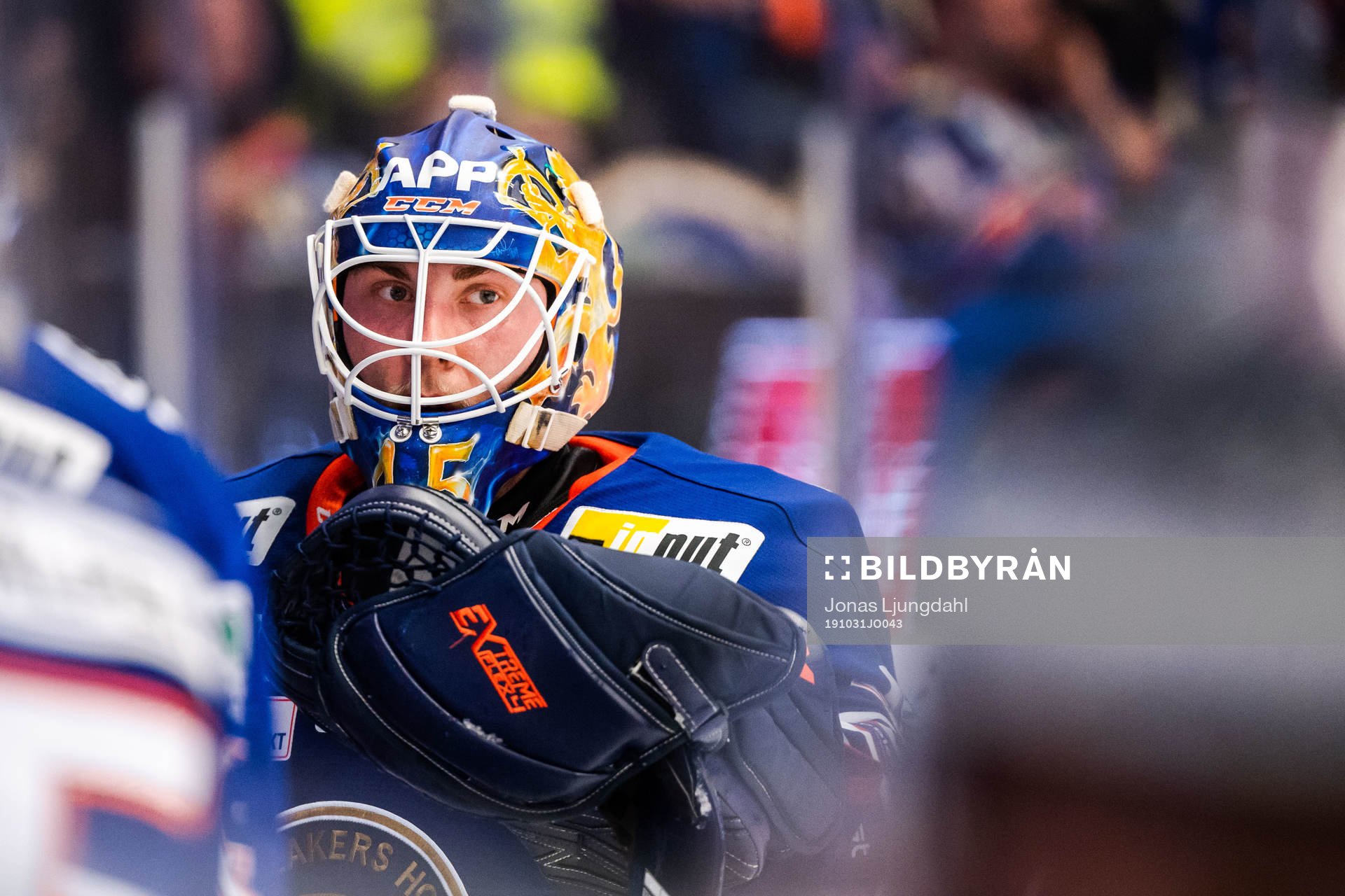 Växjös målvakt Viktor Andrén deppar