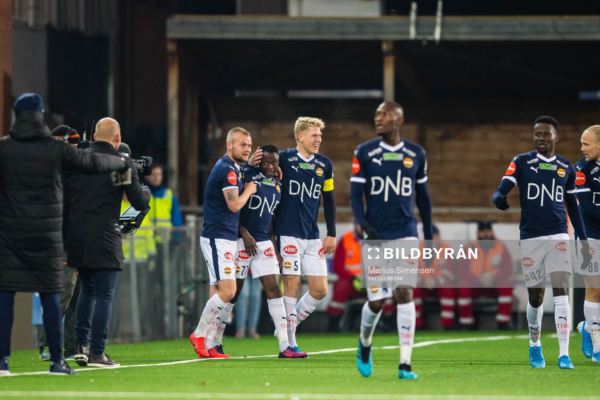 Muhamed Maudo Keita of Strømsgodset (middle) celebrates