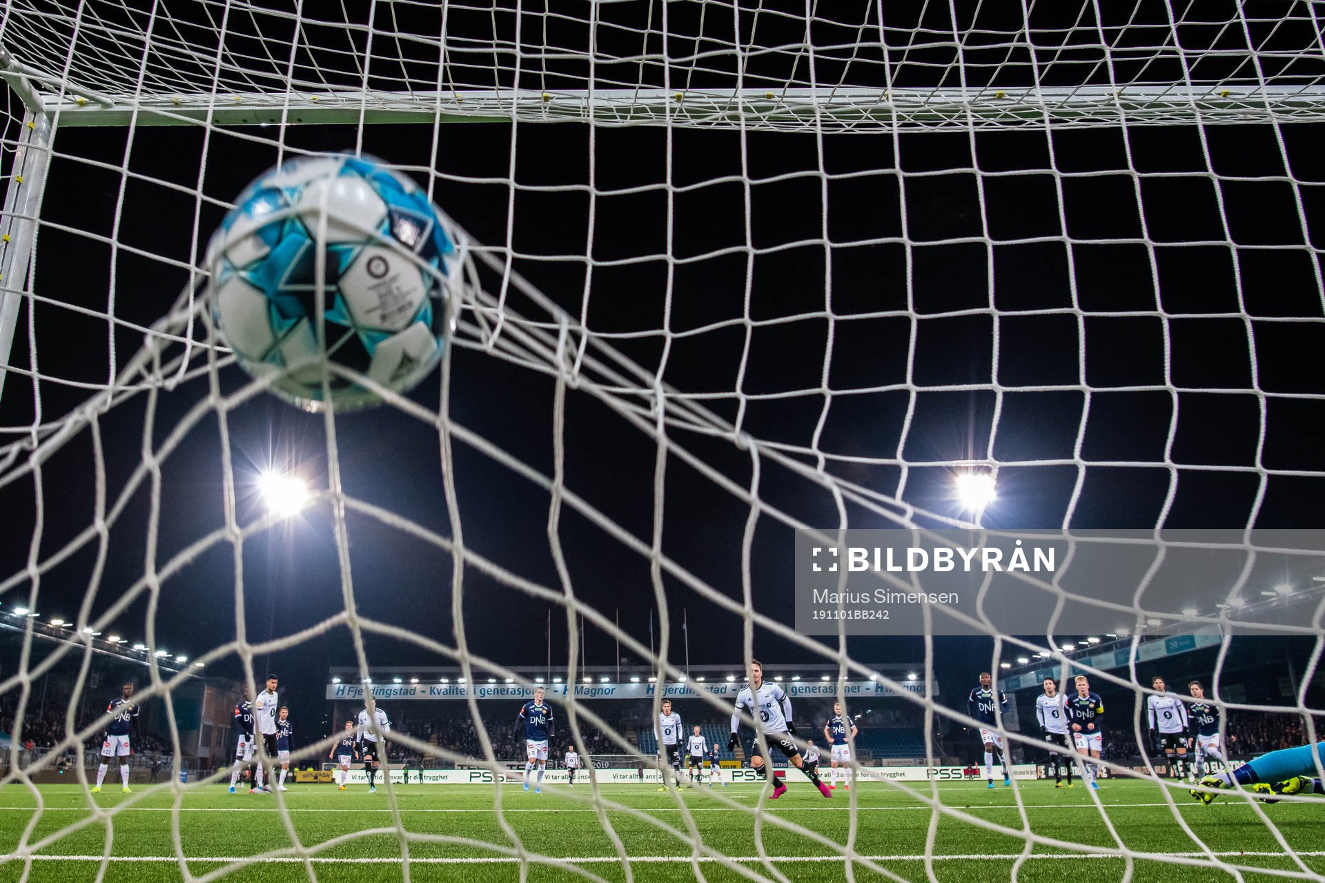 Mike Lindemann Jensen of Rosenborg scores the 2-2 goal