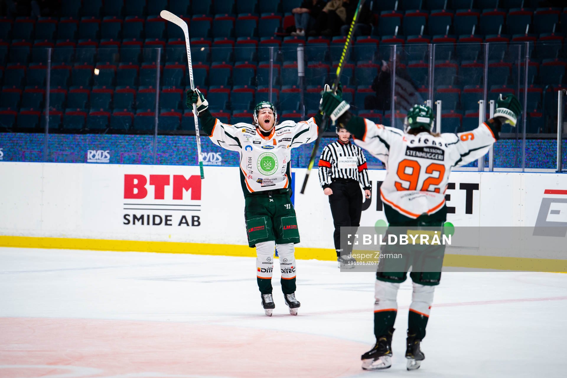 Kristianstads Dennis Svensson och Fredrik Lindblom jublar