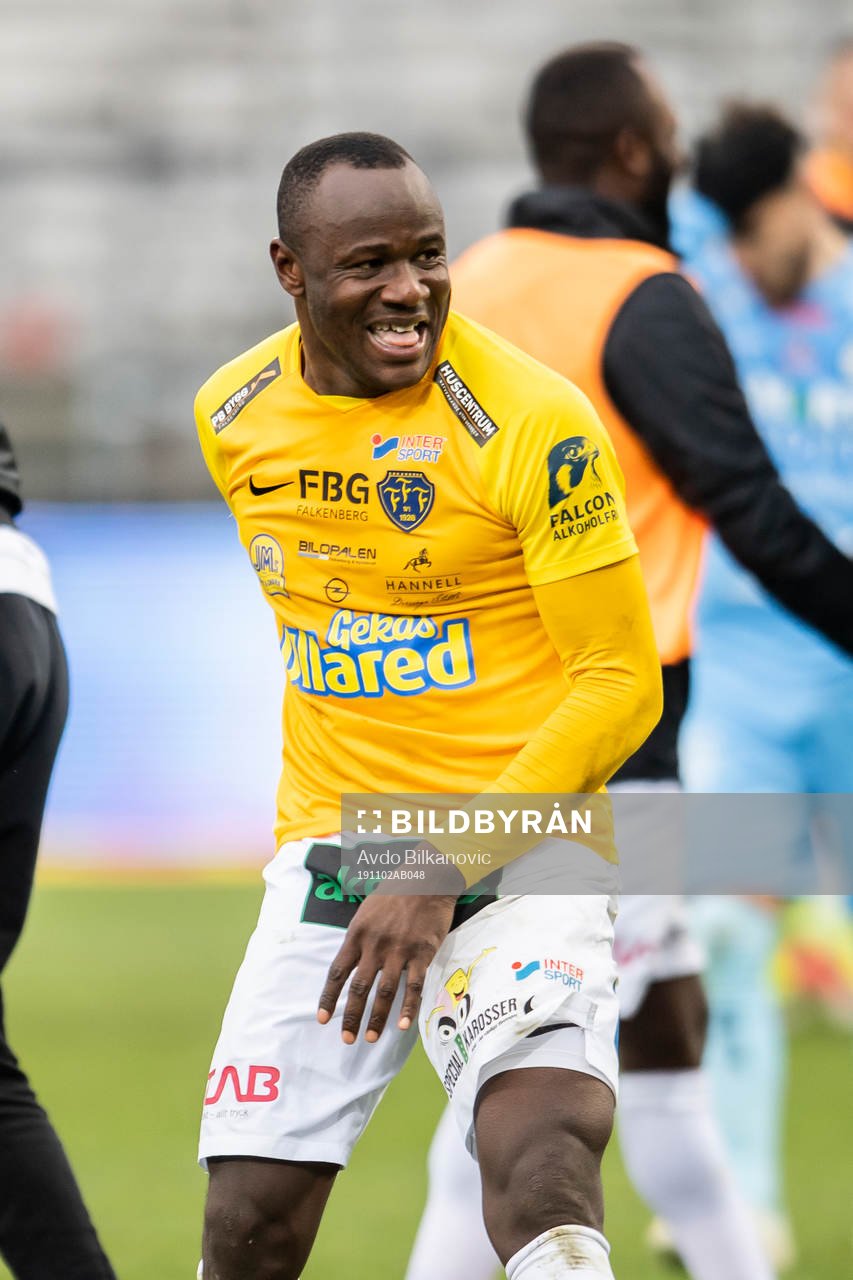 Falkenbergs Nsima Peter jublar
