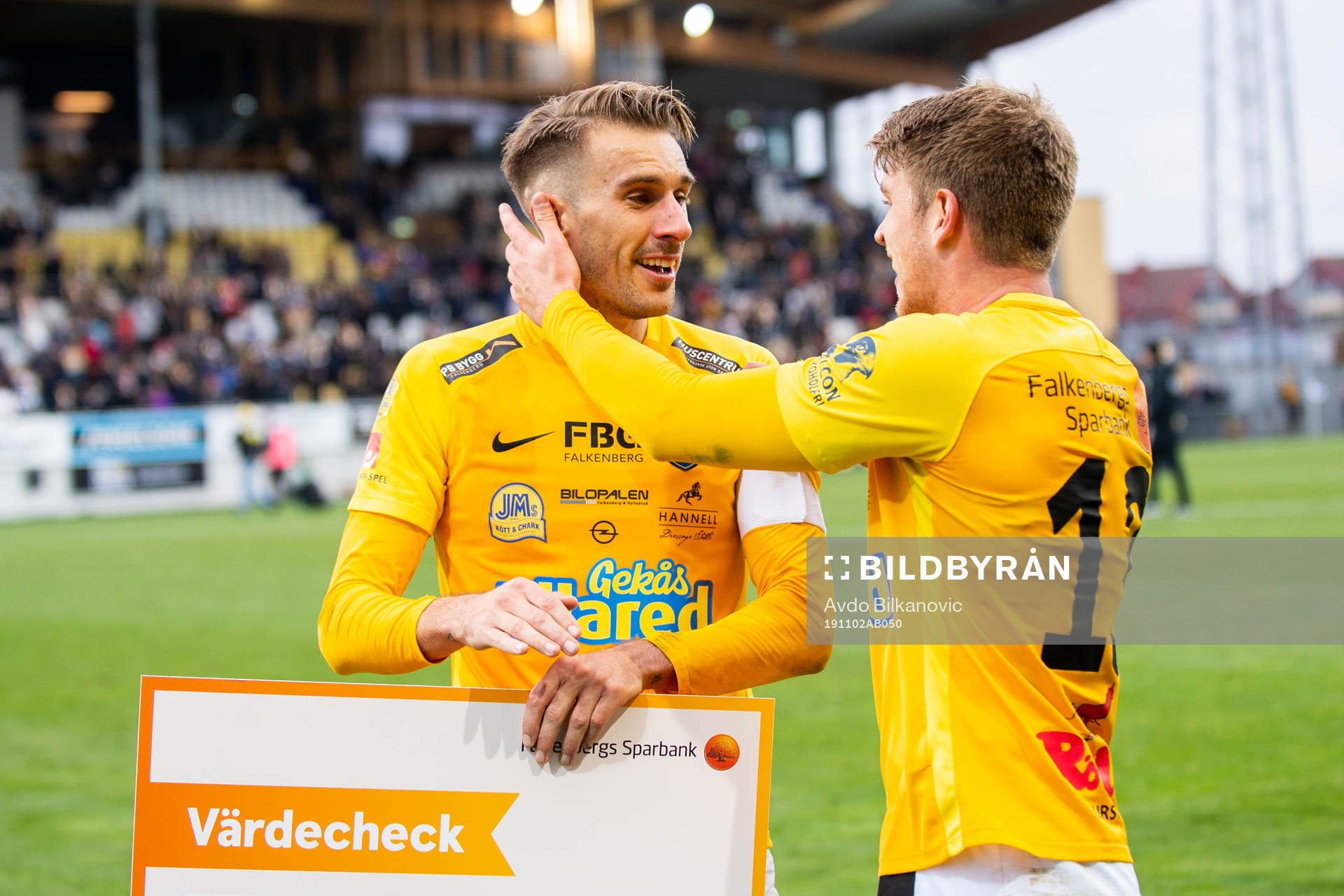 Falkenbergs Tobias Karlsson och Marcus Mathisen jublar