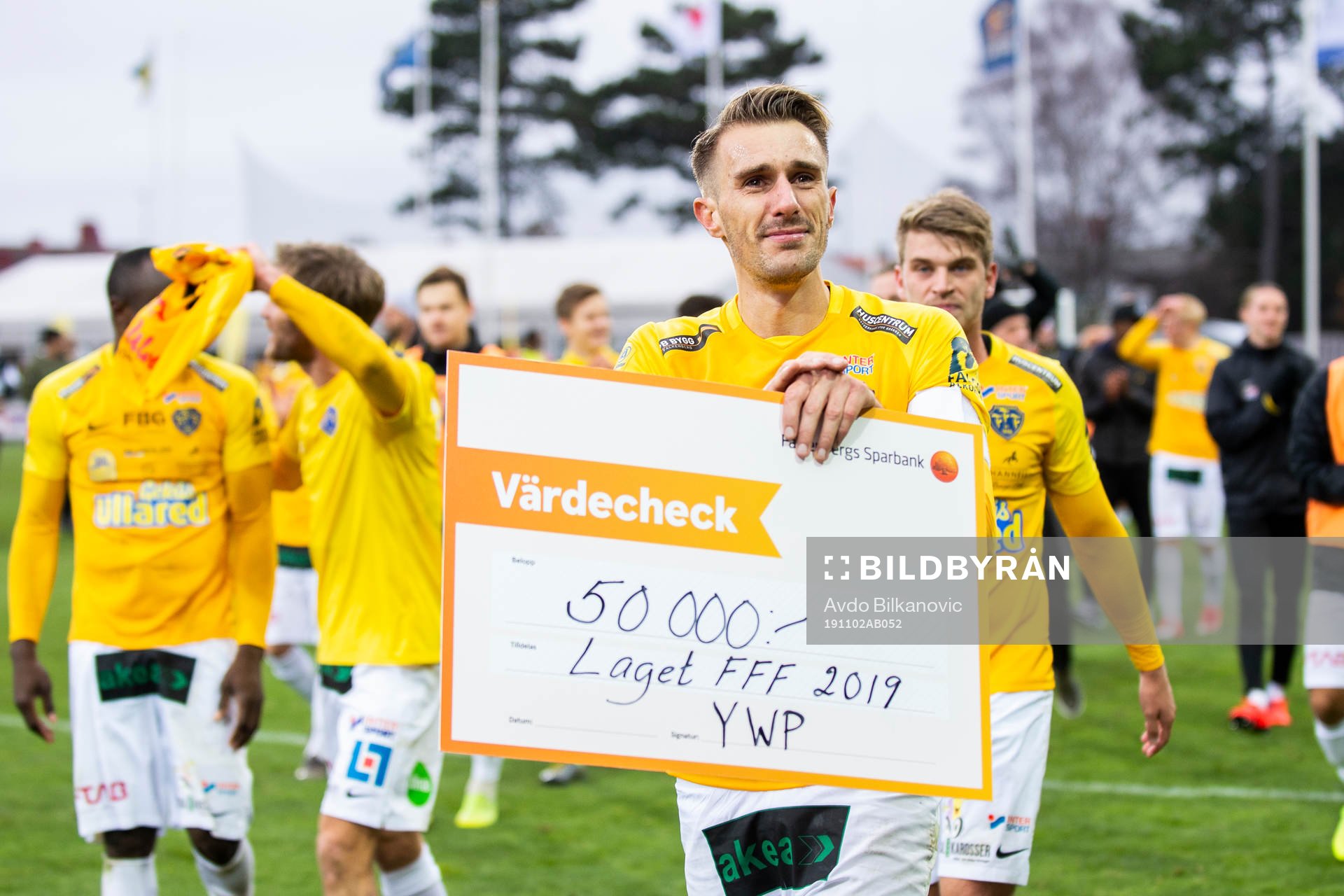 Falkenbergs Tobias Karlsson jublar