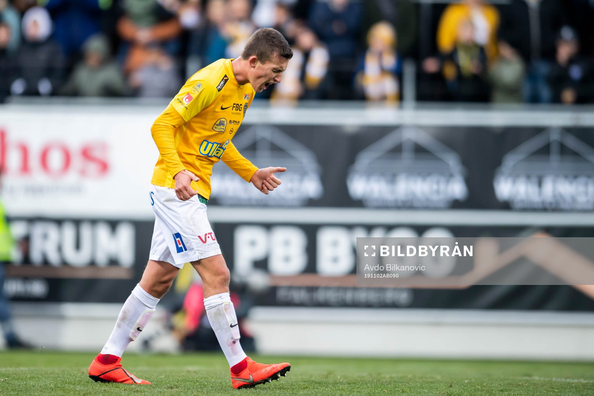 Falkenbergs John Björkengren agerar