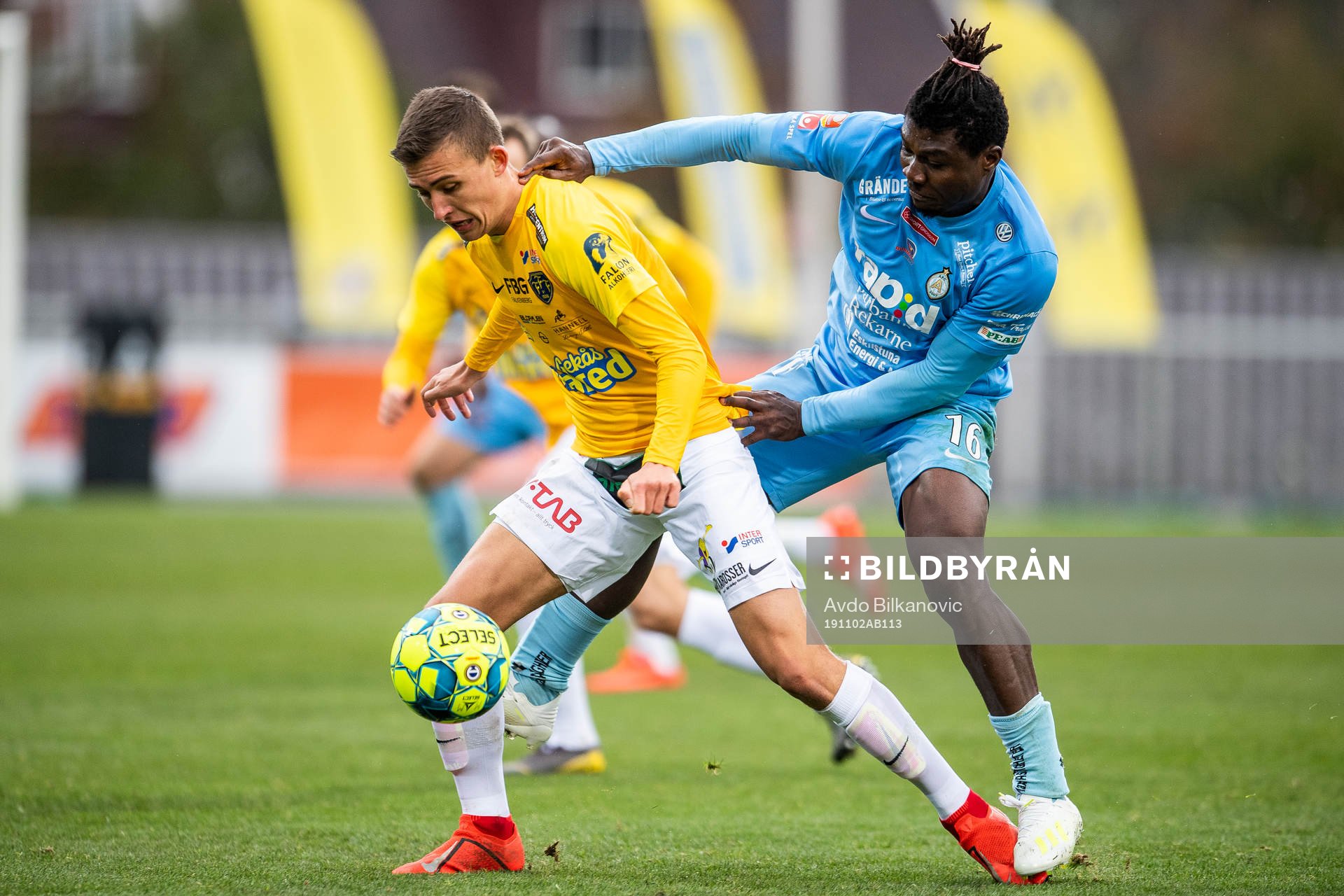 Falkenbergs John Björkengren och AFC Eskilstunas