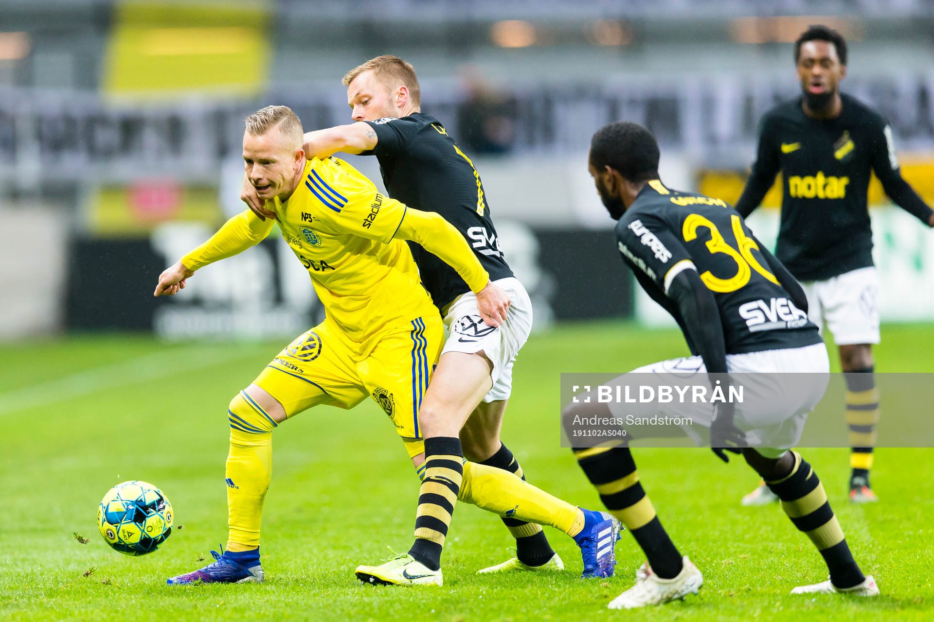 s Sebastian Larsson