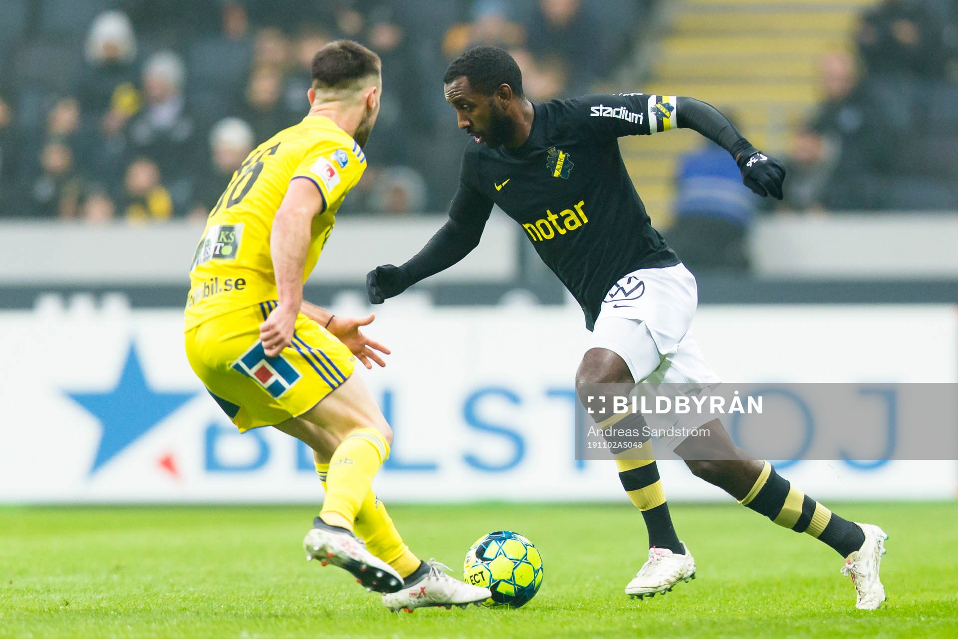 s Henok Goitom utmanar Sundsvalls Carlos Gracia