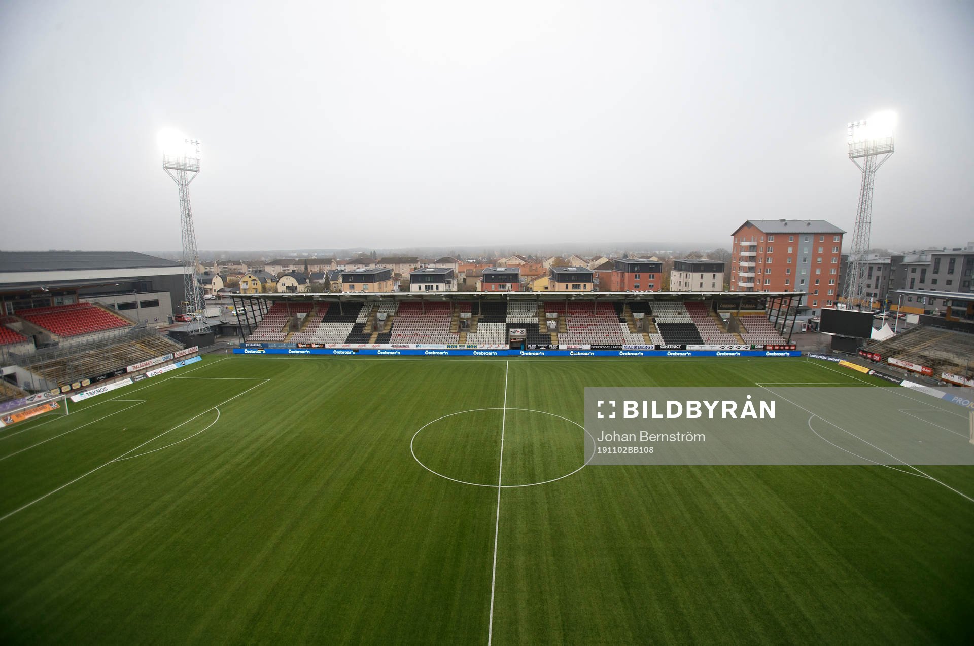 Översikt av Behrn Arena interiör inför fotbollsmatchen i Allsvenskan mellan Örebro och Malmö FF den 2 november 2019 i Örebro.