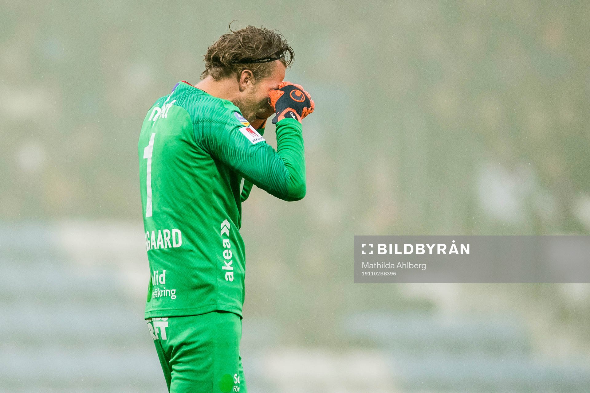Helsingborgs målvakt Anders Lindegaard deppar