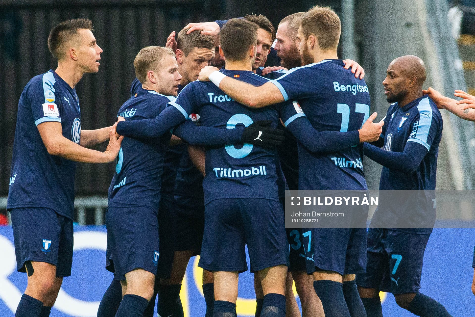 Malmö FFs Sören Rieks jublar med lagkamrater
