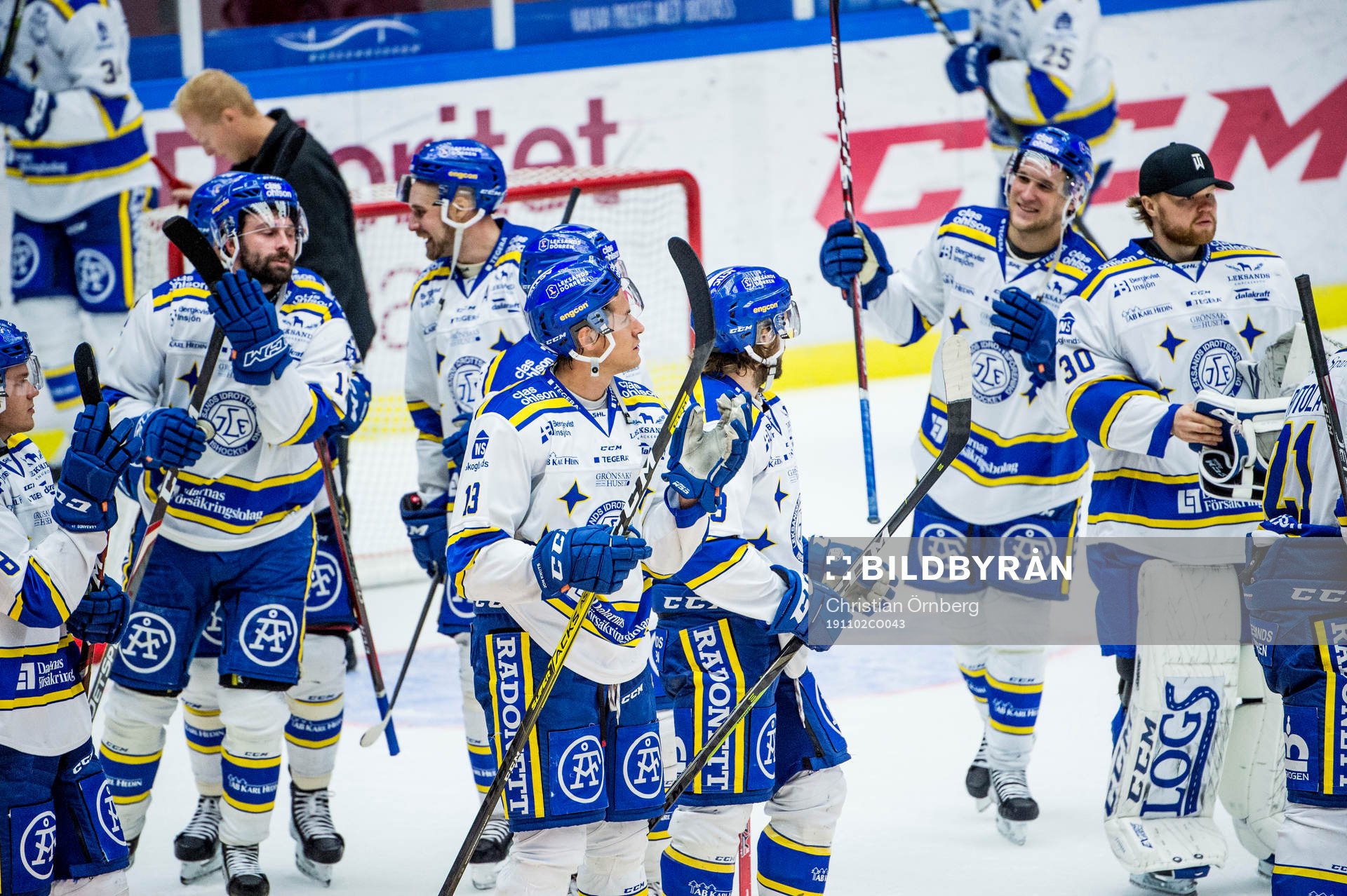 Leksands spelare jublar