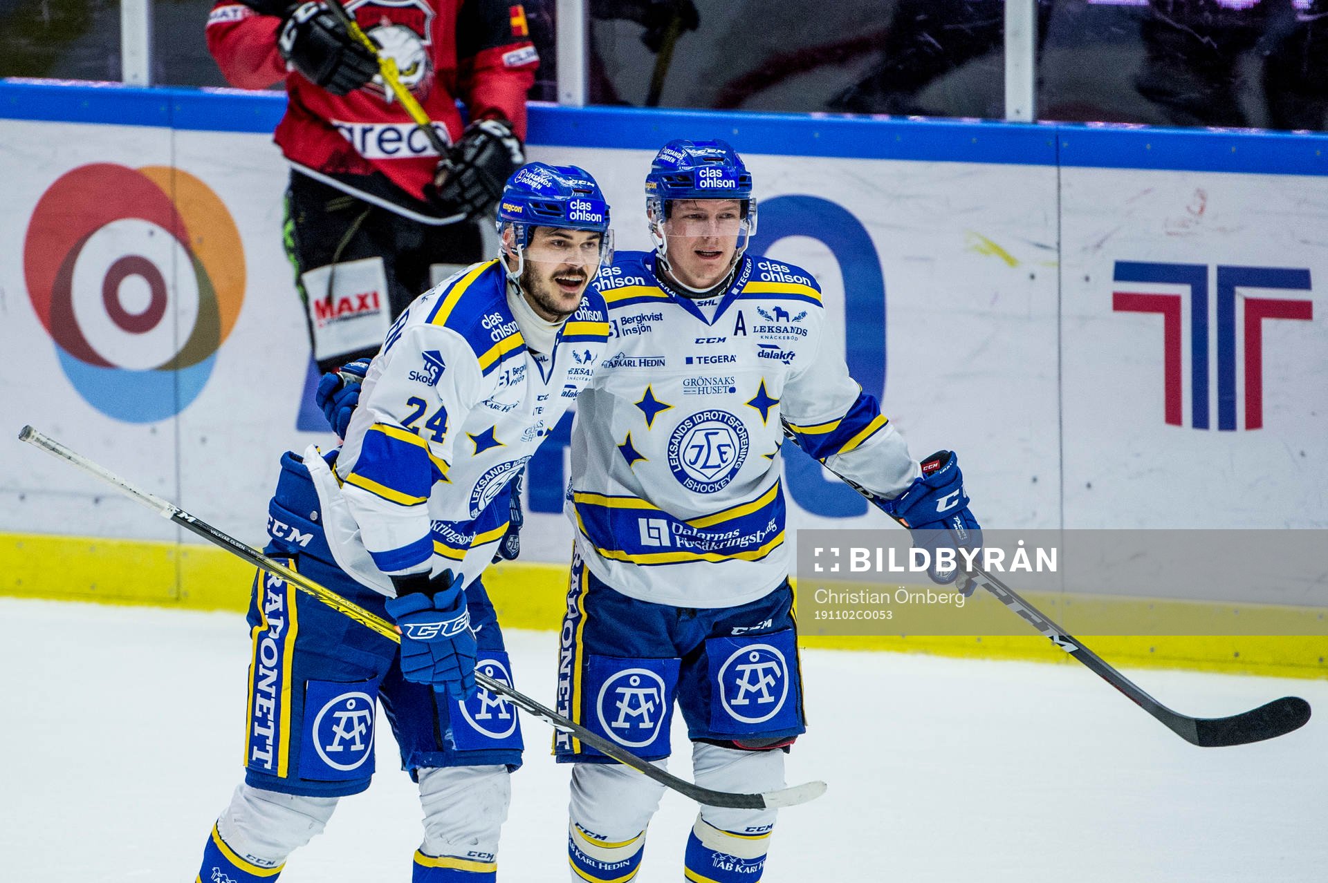 Leksands Thomas Valkvae Olsen och Patrik Zackrisson jublar
