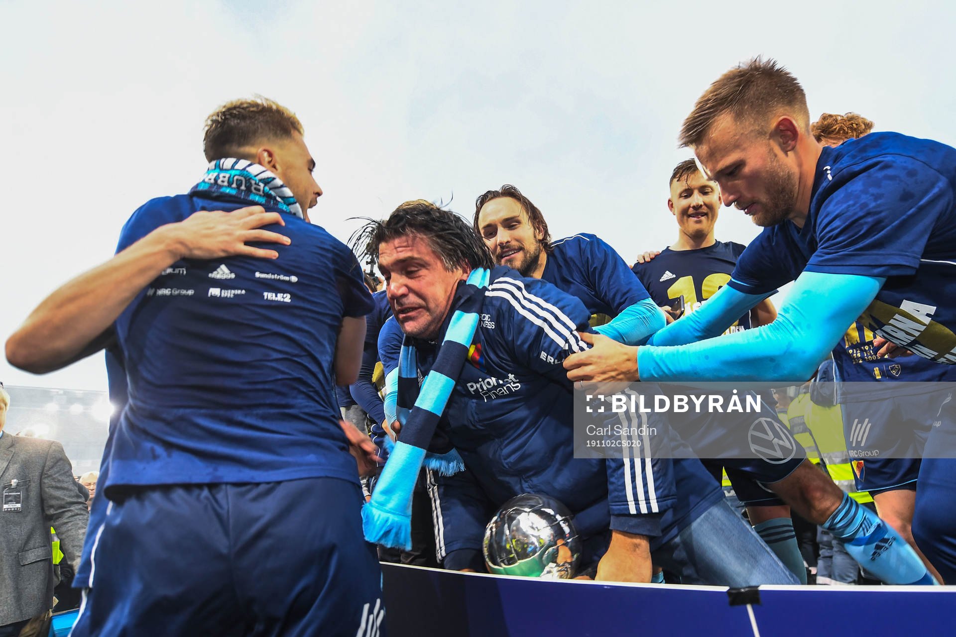 Djurgårdens sportchef tas hand om Kevin Walker
