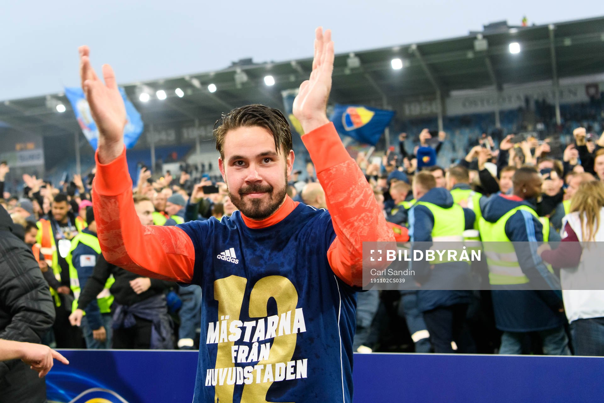 Djurgårdens målvakt Tommi Vaiho jublar