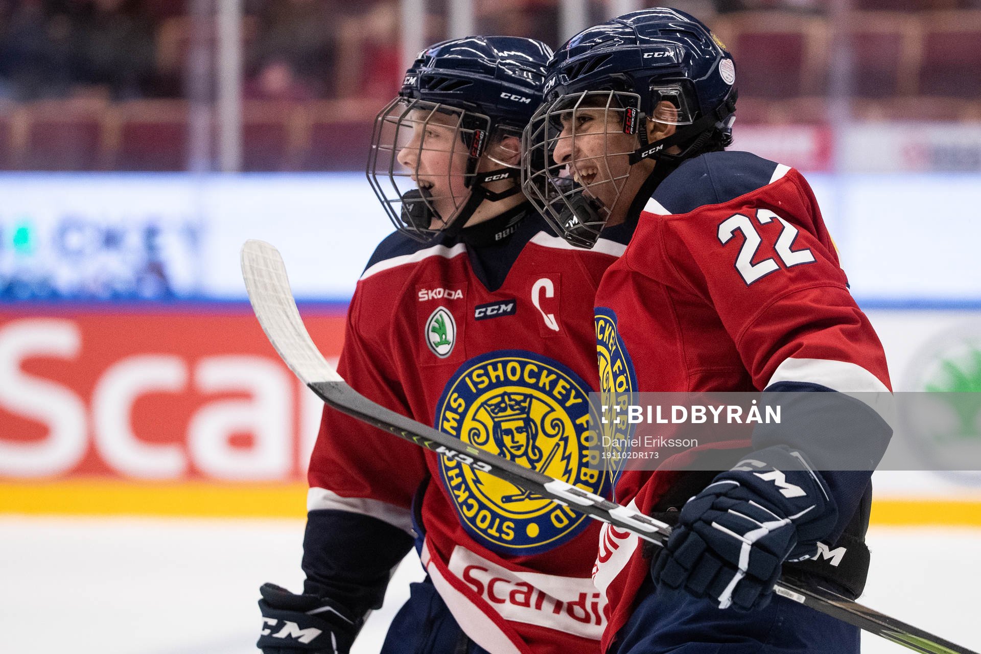 Stockholm Nords Arshia Dajalood jublartillsammans med Edgar