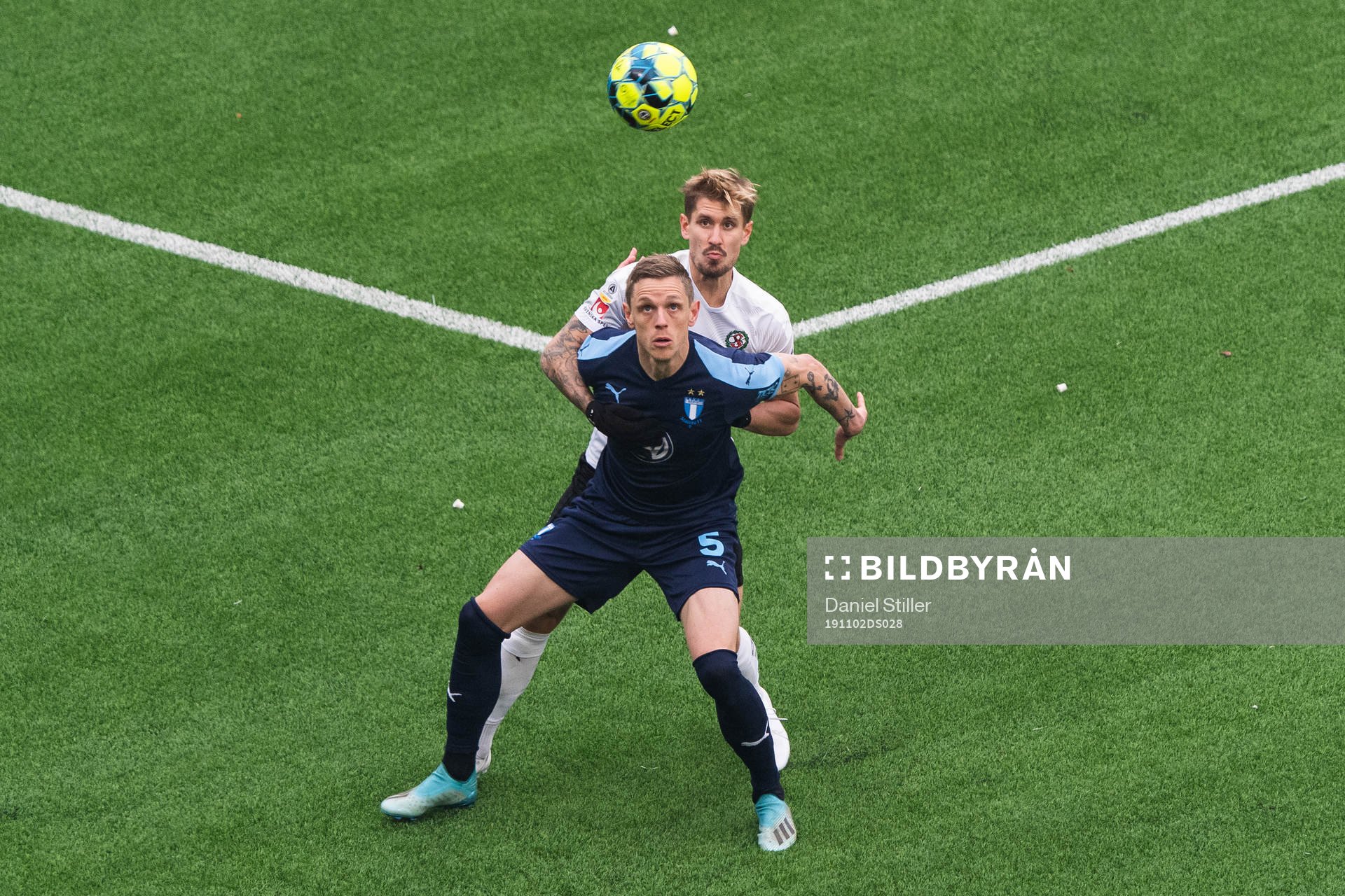 Malmö FFs Sören Rieks och Örebros Daniel Björnkvist