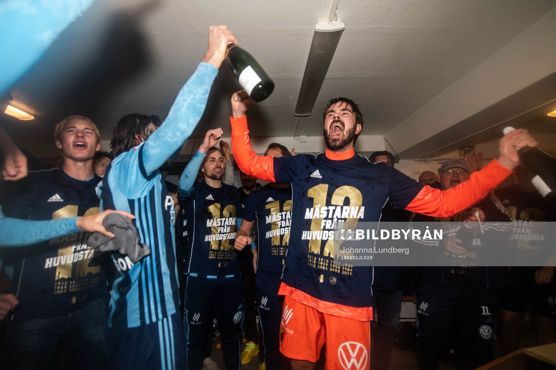 Djurgårdens målvakt Tommi Vaiho jublar