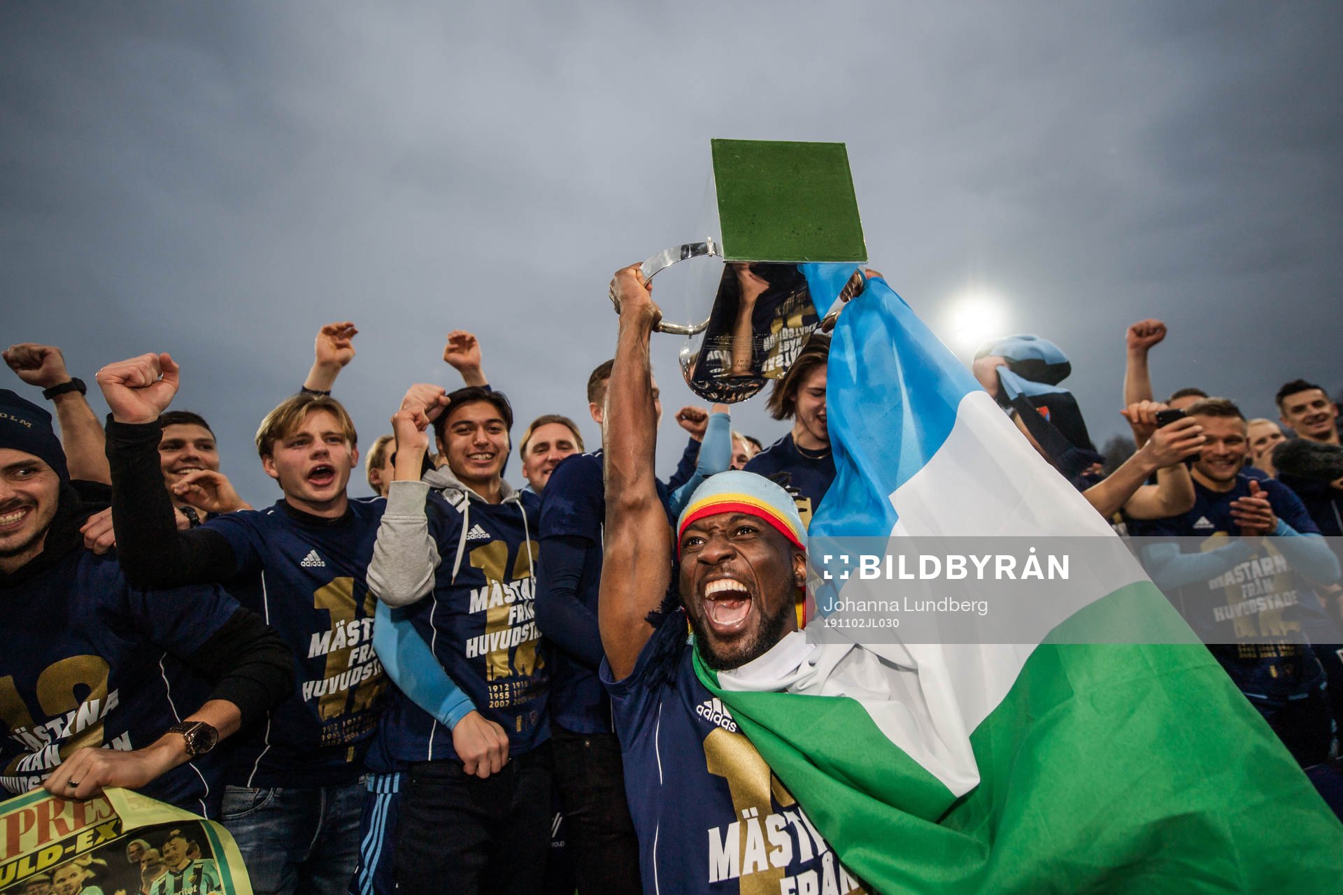 Djurgårdens Mohamed Buya Turay jublar med Lennart