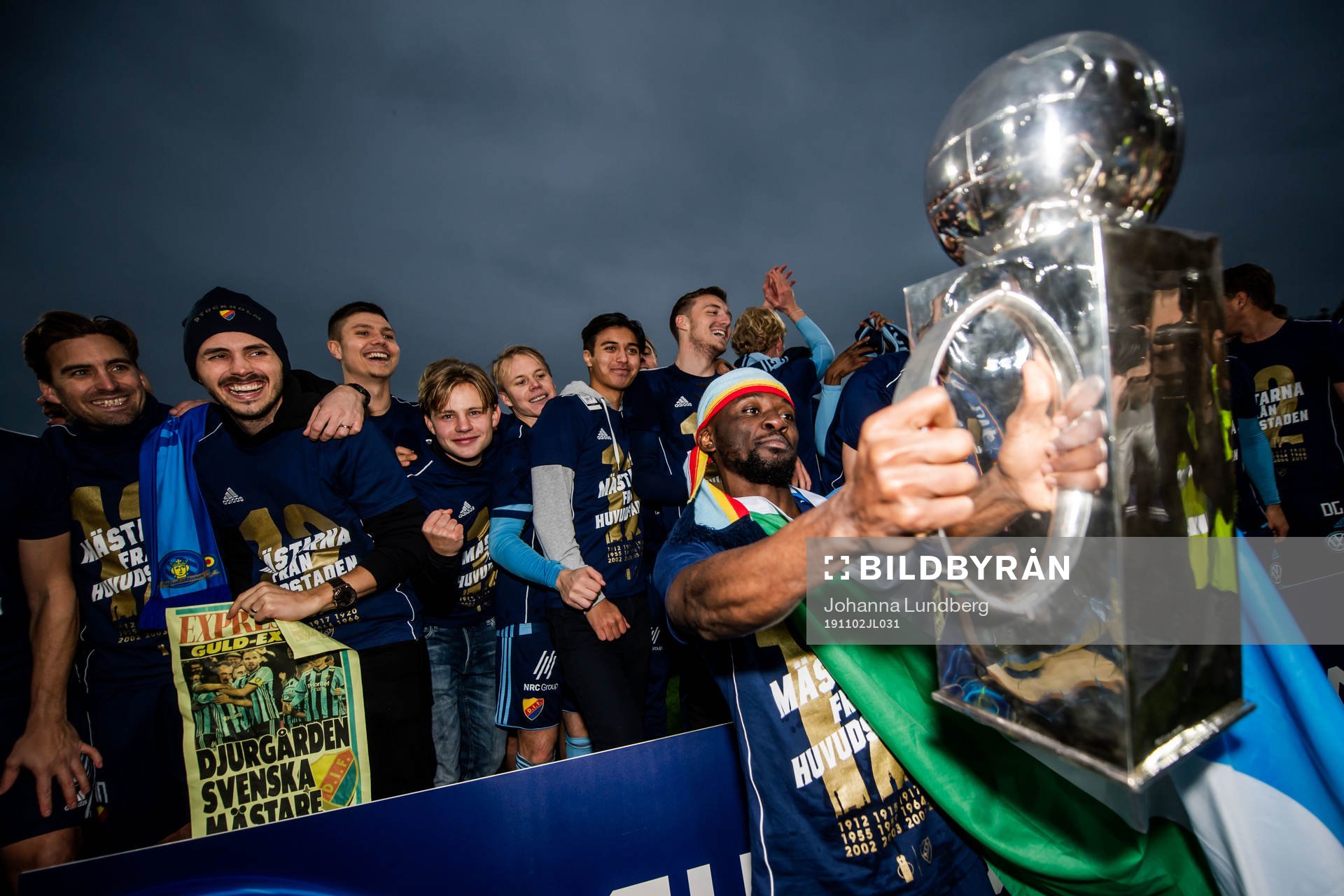 Djurgårdens Mohamed Buya Turay jublar med Lennart