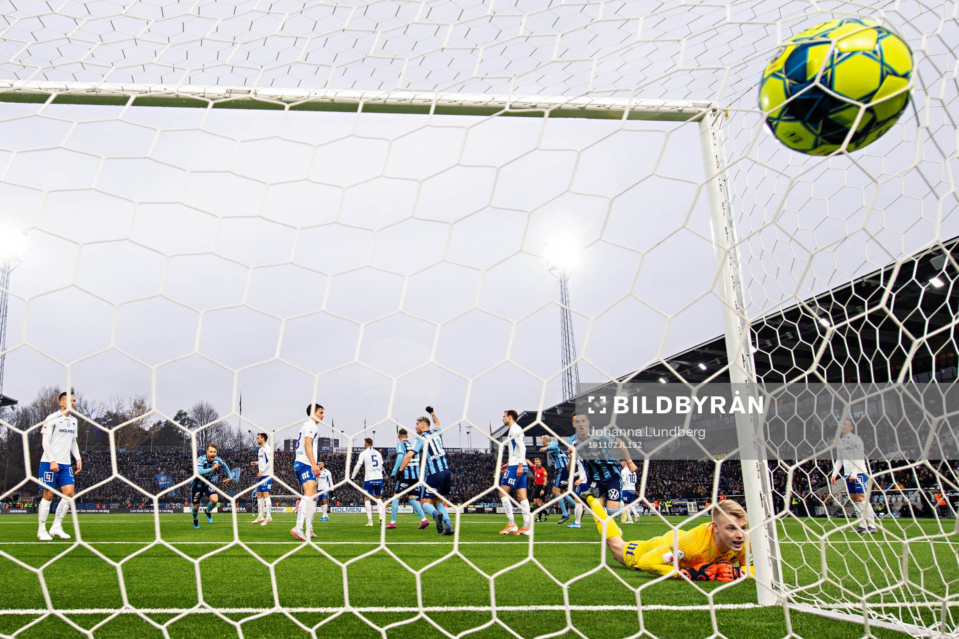 Djurgårdens Jesper Karlström gör 2-1 bakom IFK
