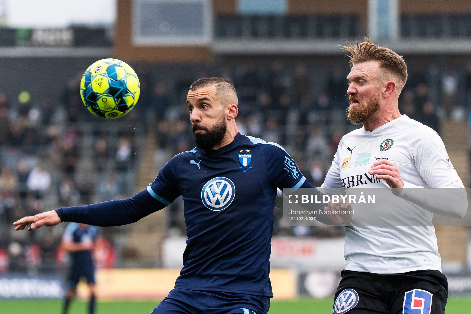 Malmö FFs Guillermo Molins och Örebros Michael Almebäck