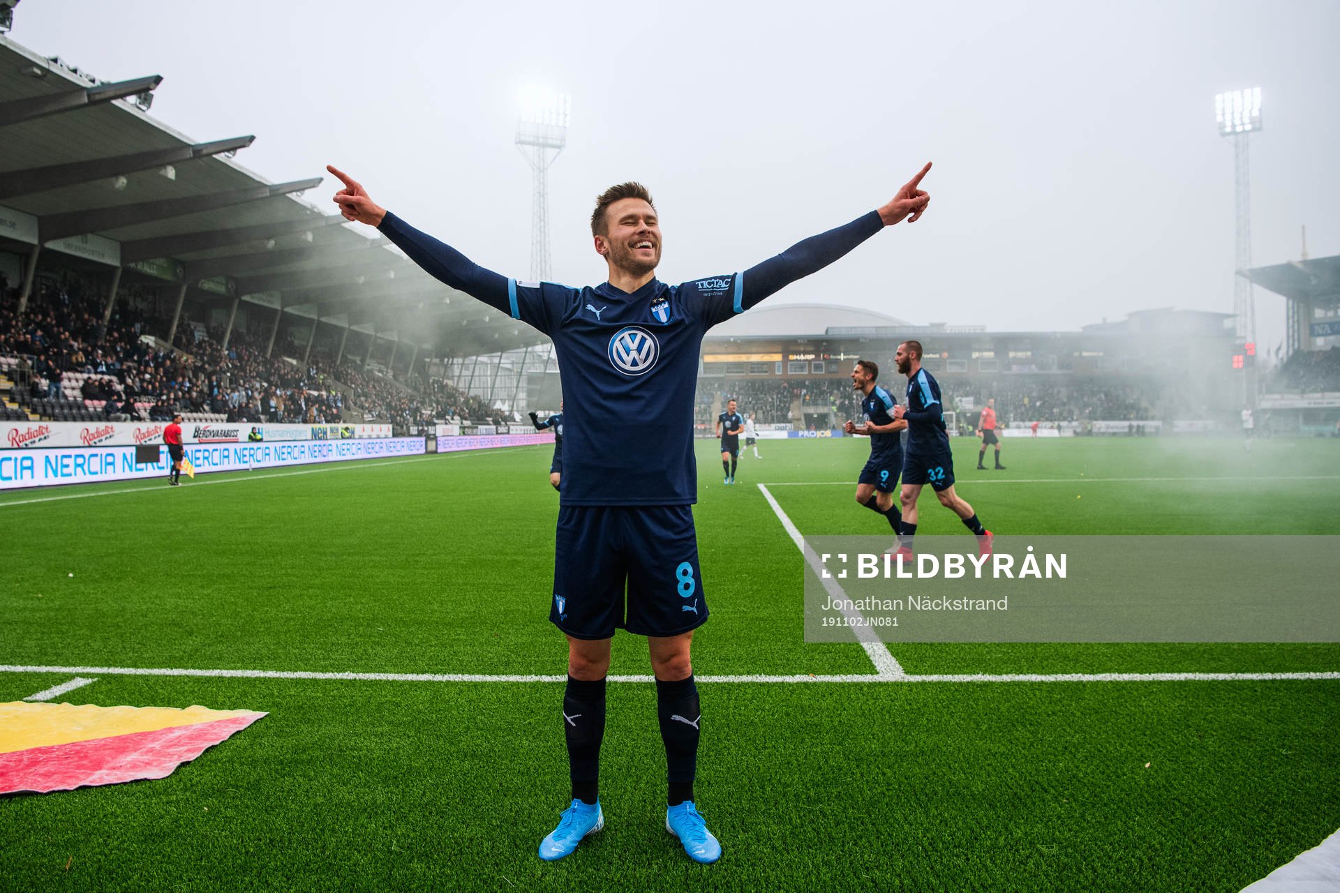 Malmö FFs Arnór Traustason jublar