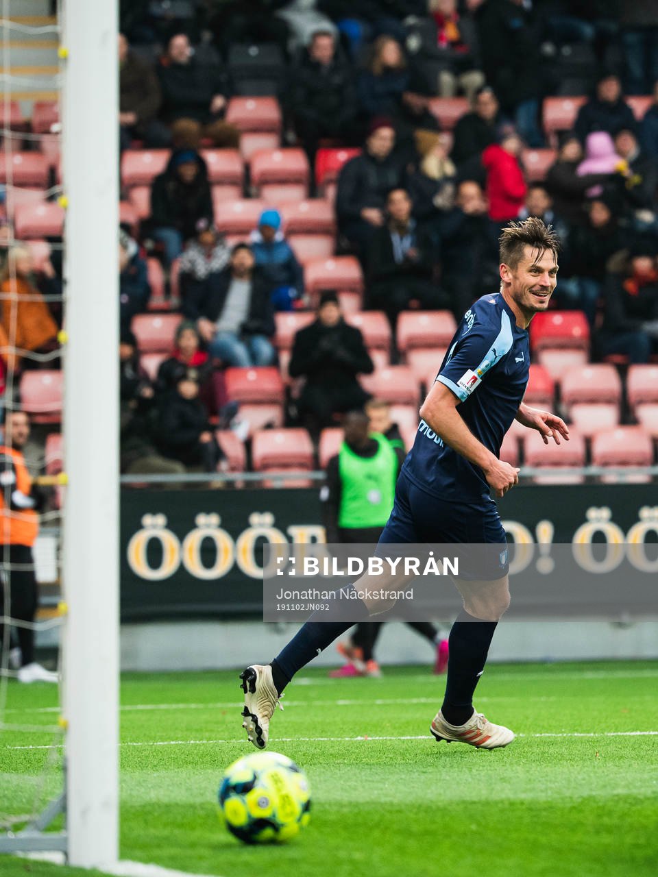 Malmö FFs Markus Rosenberg jubel efter 0-5 under fotbollsmatchen i Allsvenskan mellan Örebro och Malmö FF den 2 november 2019 i Örebro.