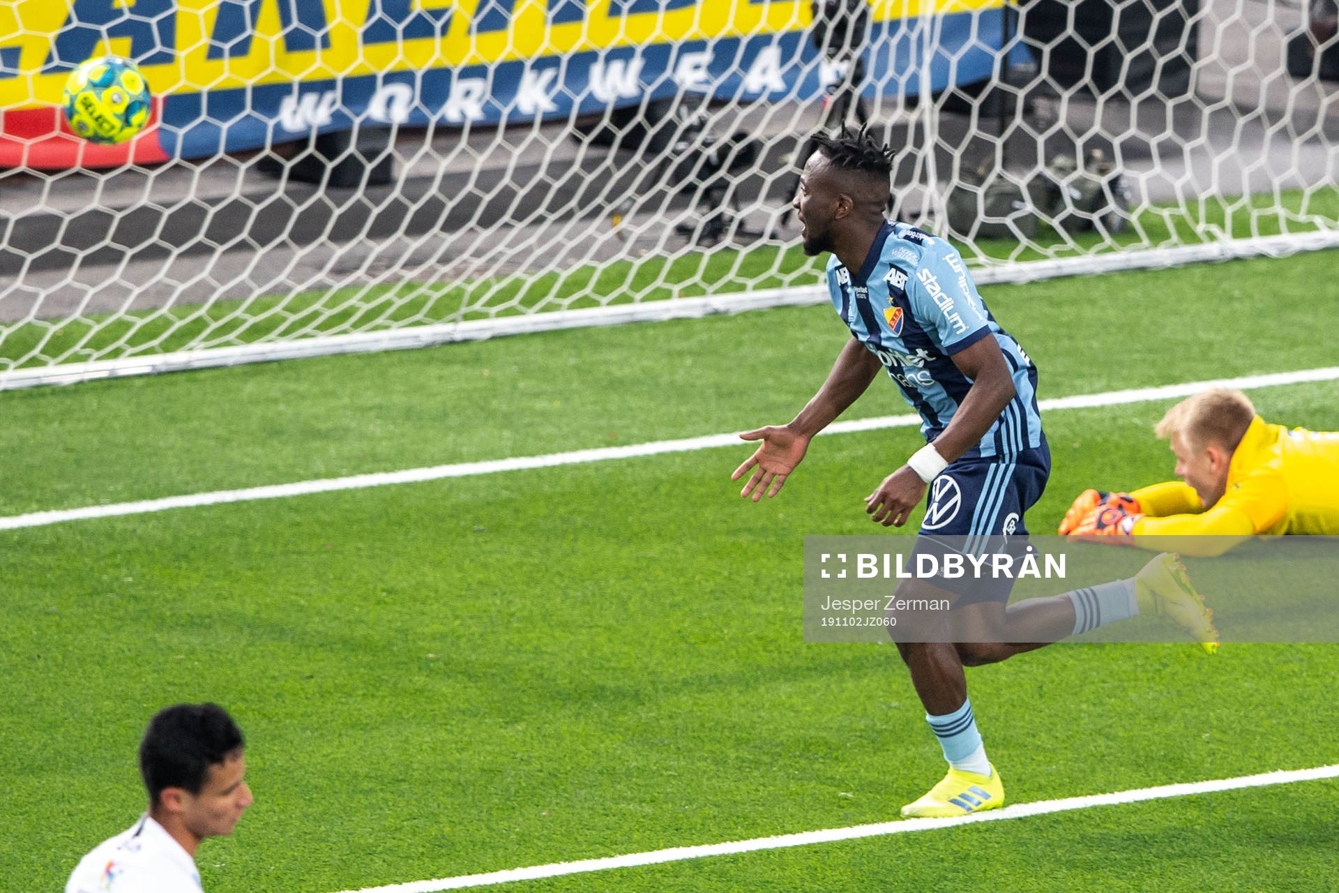 Djurgårdens Mohamed Buya Turay jublar