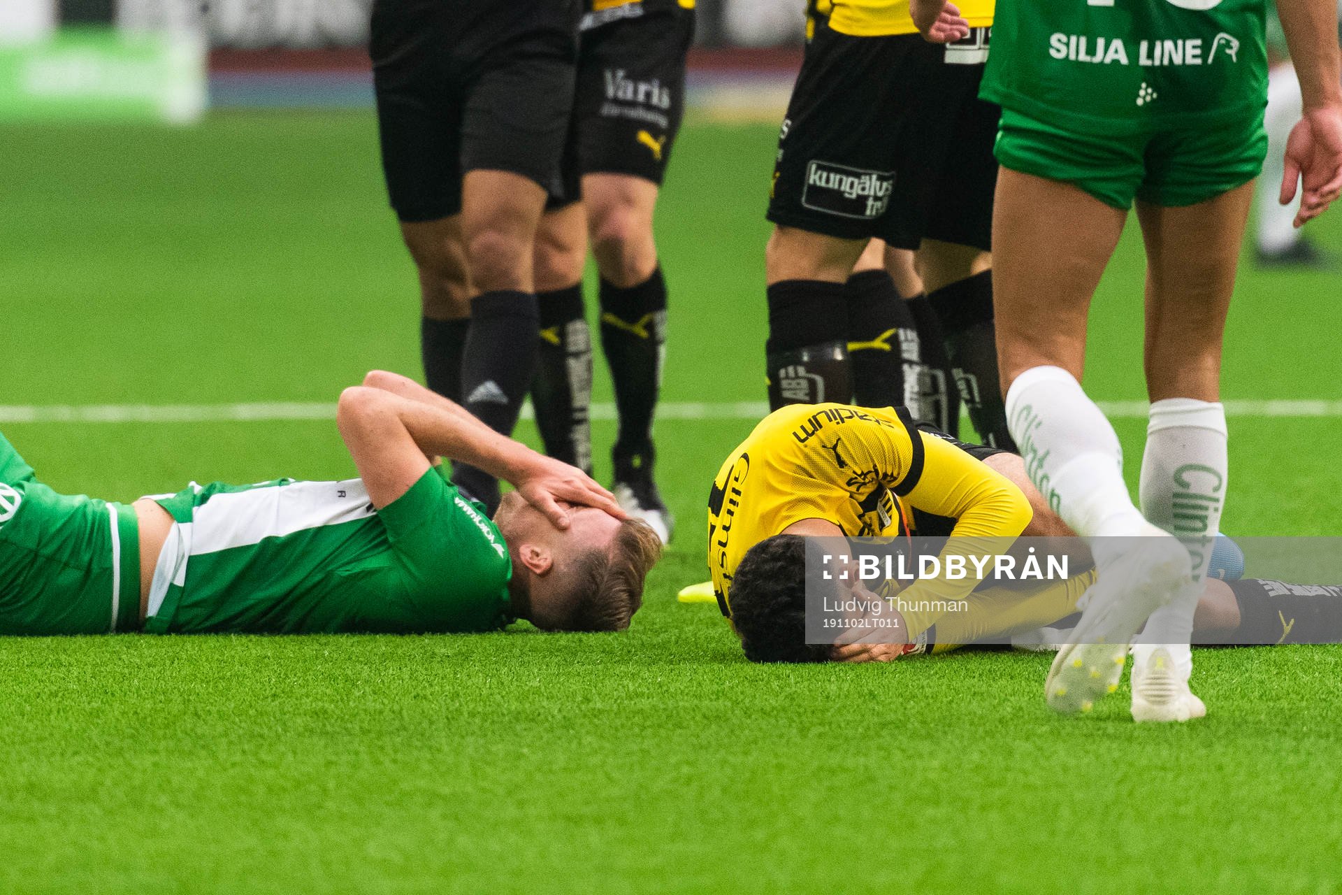 Hammarbys Richard Magyar och Häckens Daleho Irandust