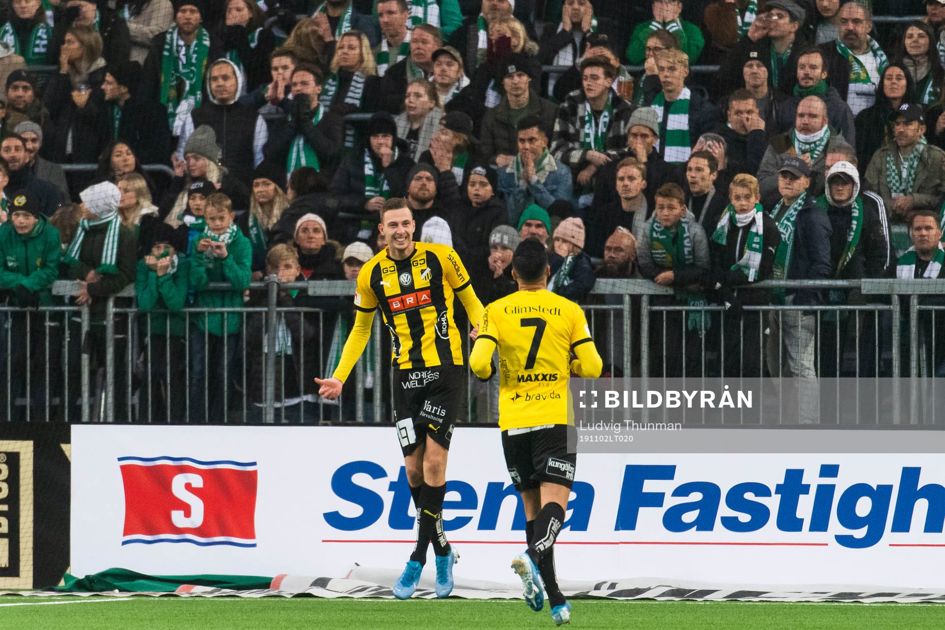 Häckens Gustaf Nilsson jublar