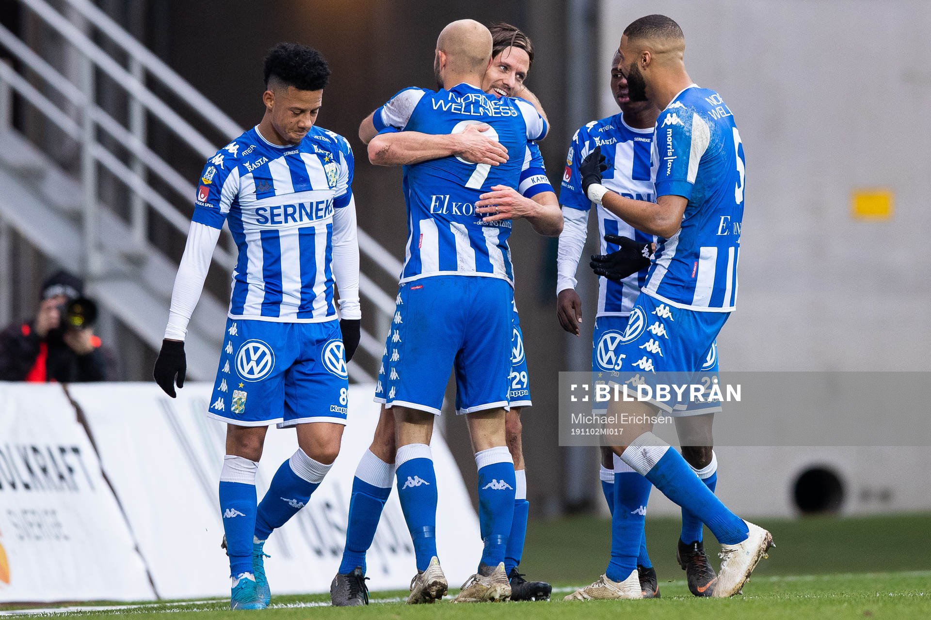 IFK Göteborgs Robin Söder jublar med lagkamrater