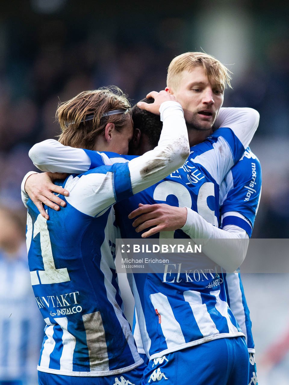IFK Göteborgs Alhassan Yusuf Abdullahi jublar ihop med