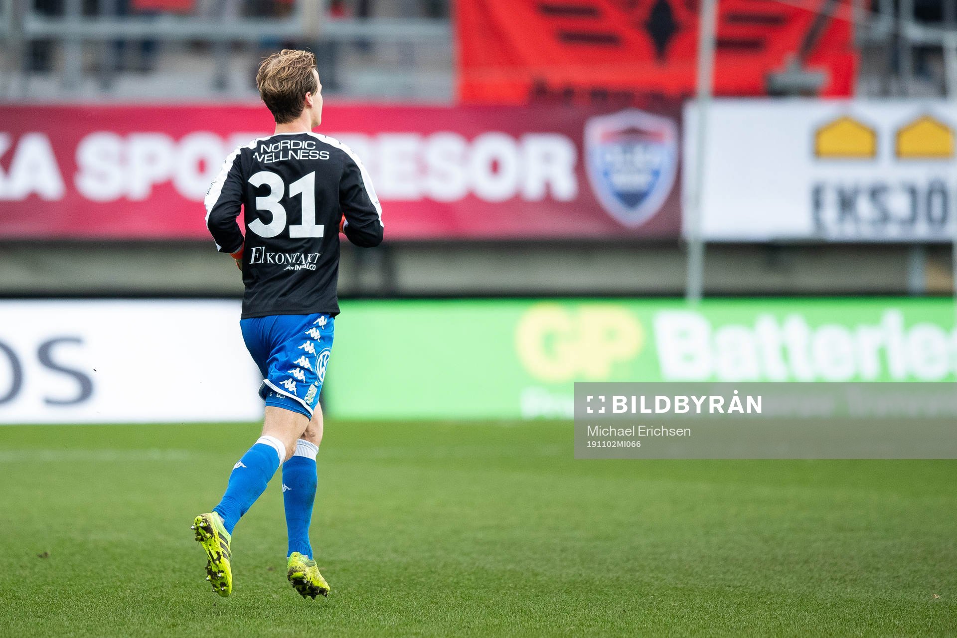 IFK Göteborgs August Erlingmark byter till målvakt