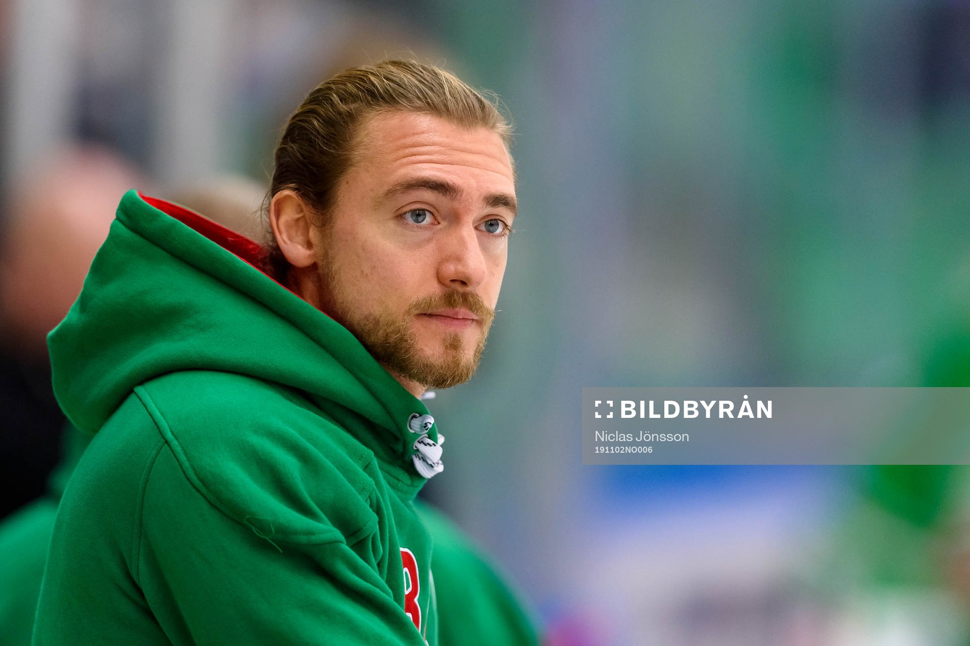 Rögles fystränare Erik Olsson innan ishockeymatchen i SHL