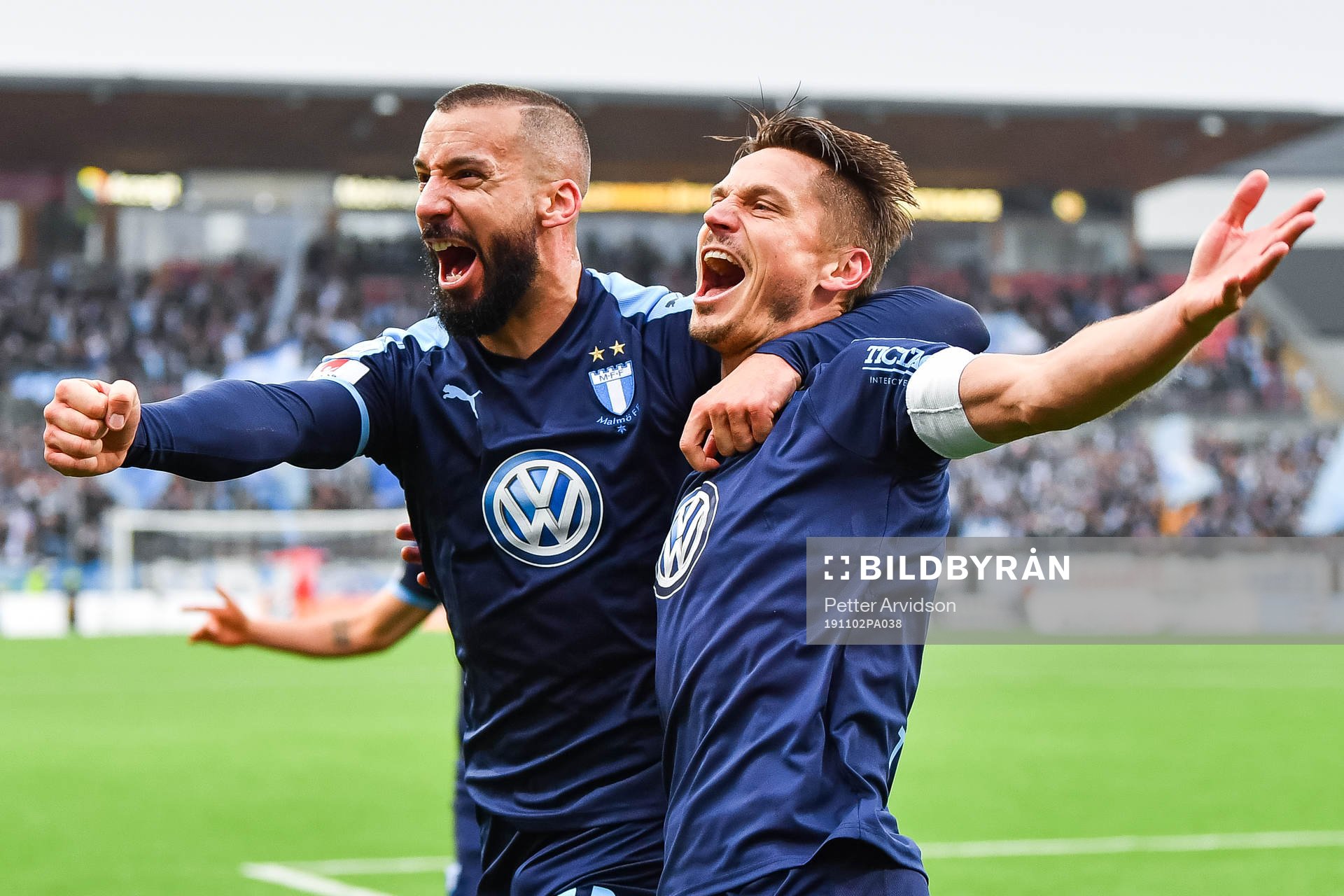 Malmö FFs Guillermo Molins och Markus Rosenberg jublar