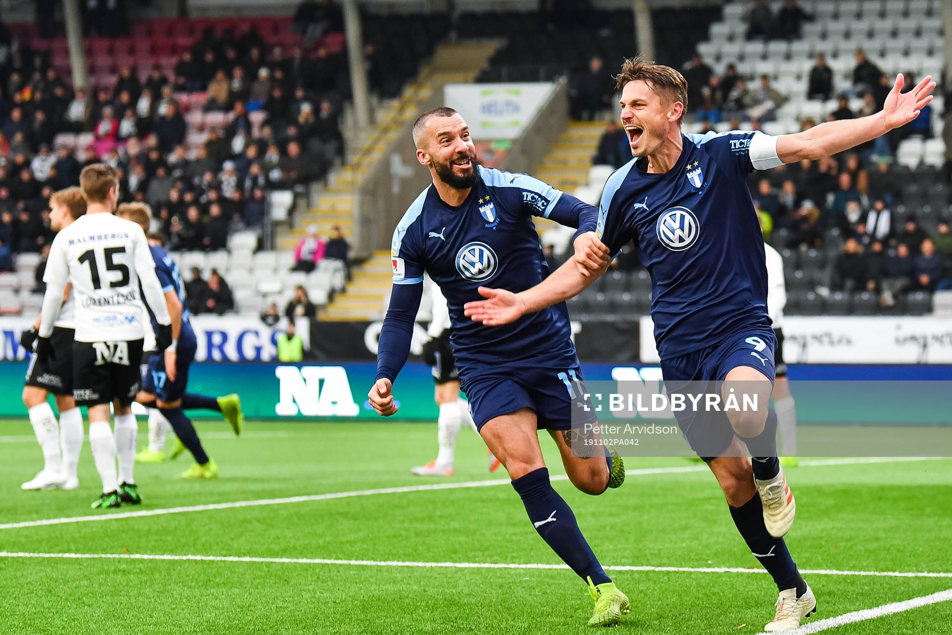Malmö FFs Guillermo Molins och Markus Rosenberg jublar