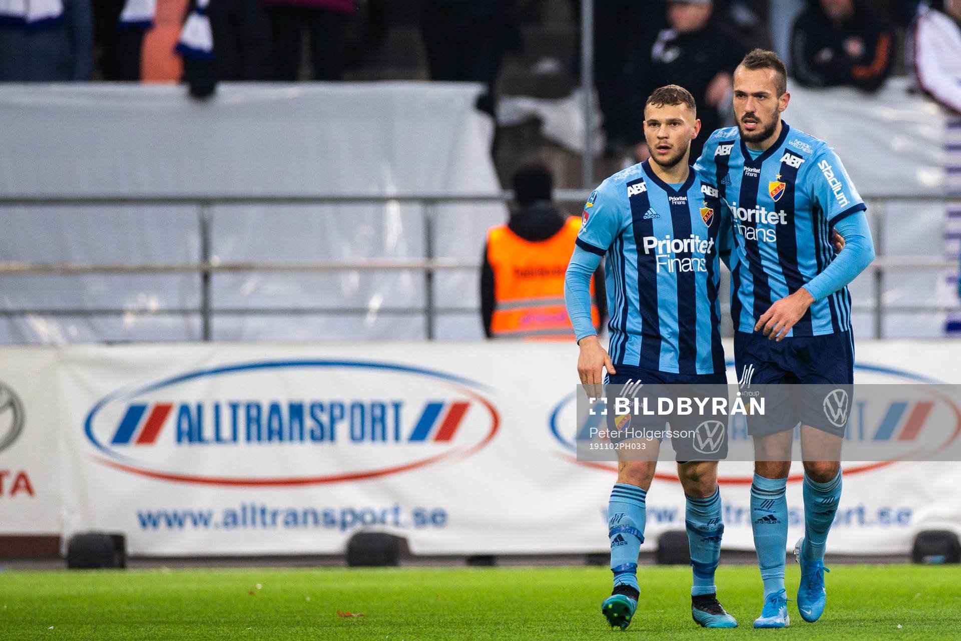 Djurgårdens Jesper Karlström och Emir Kujovic jublar