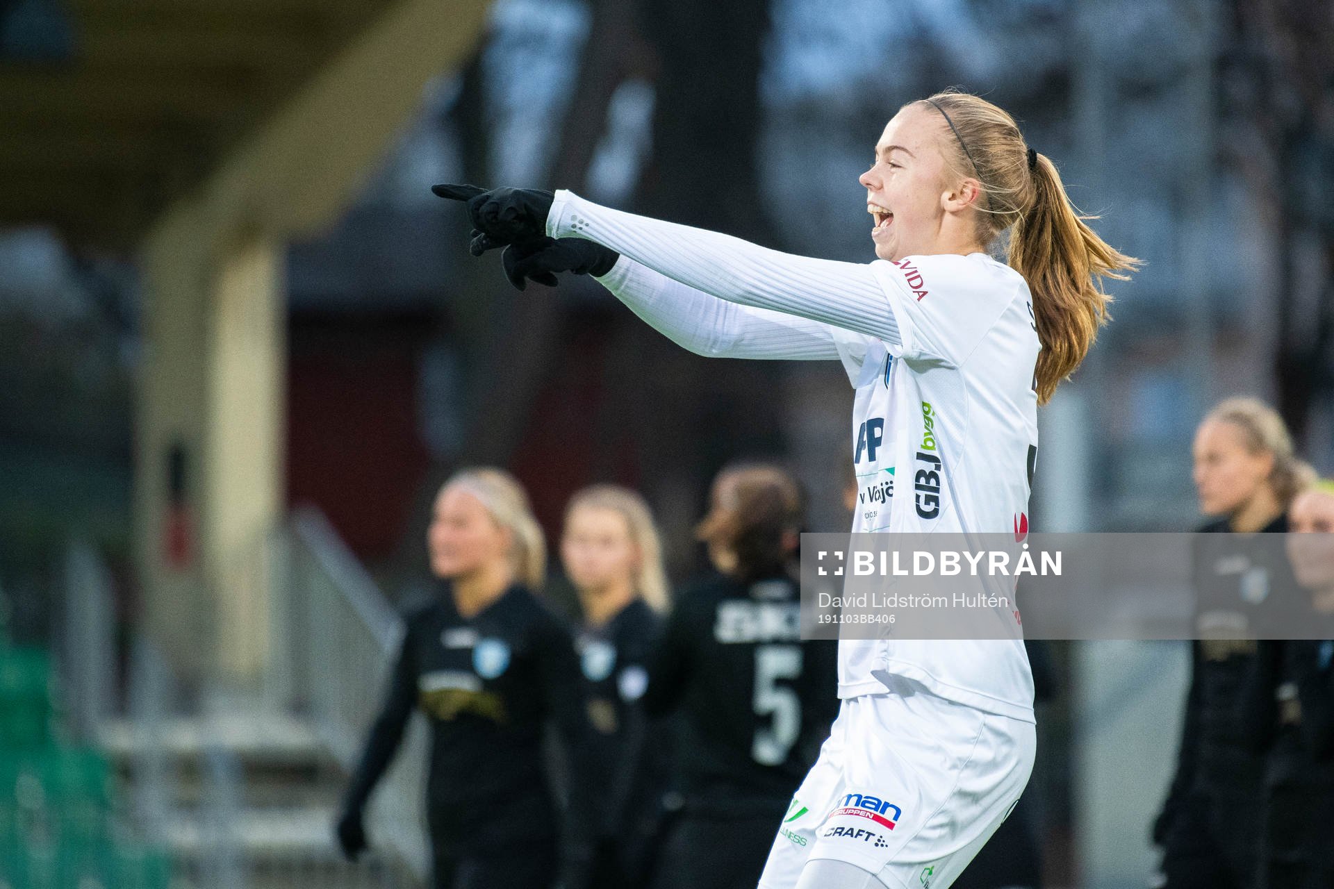 Växjös Elin Nilsson  jublar