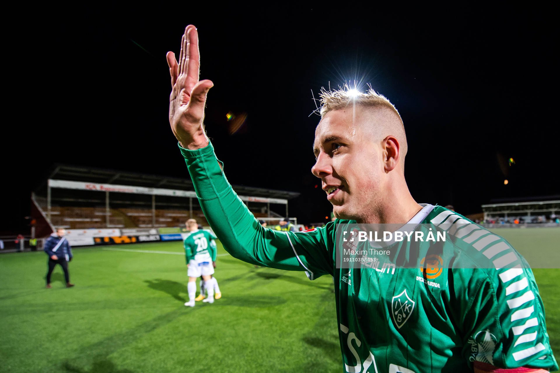 Brages Mattias Liljestrand jublar