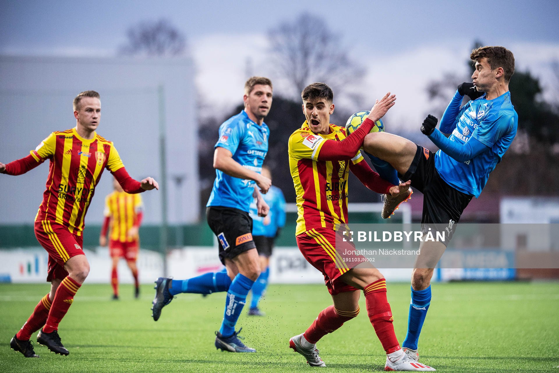 Halmstads Rasmus Wiedesheim-Paul och Syrianskas Emin