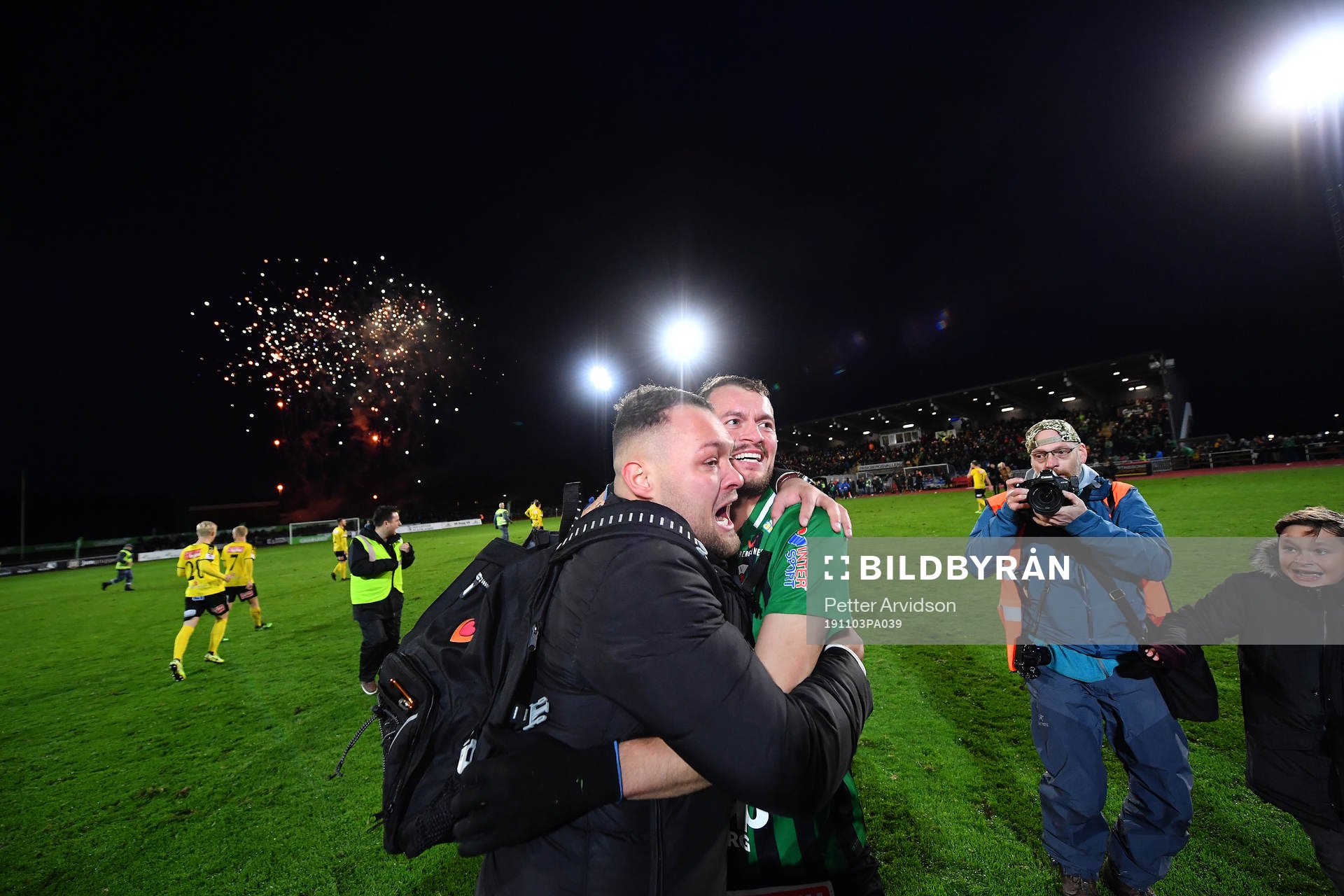 Varbergs Albert Ejupi jublar
