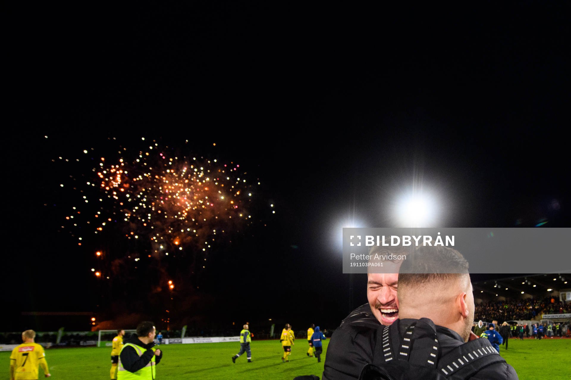 Varbergs Albert Ejupi jublar på slutsignal