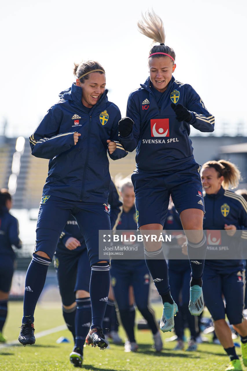 Jennifer Falk and Hanna Glas of the Swedish women’s