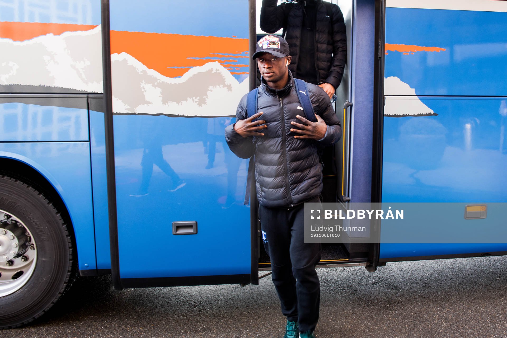 Bonke Innocent of Malmö FF arrives at their hotel